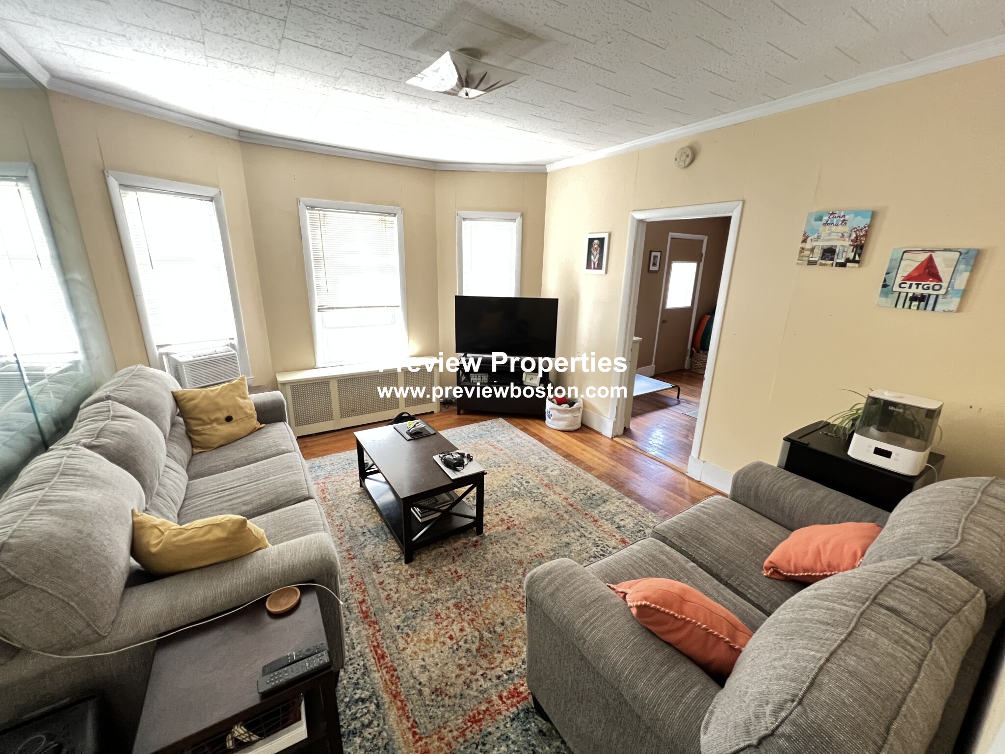 82 Chestnut Hill Ave, Brighton