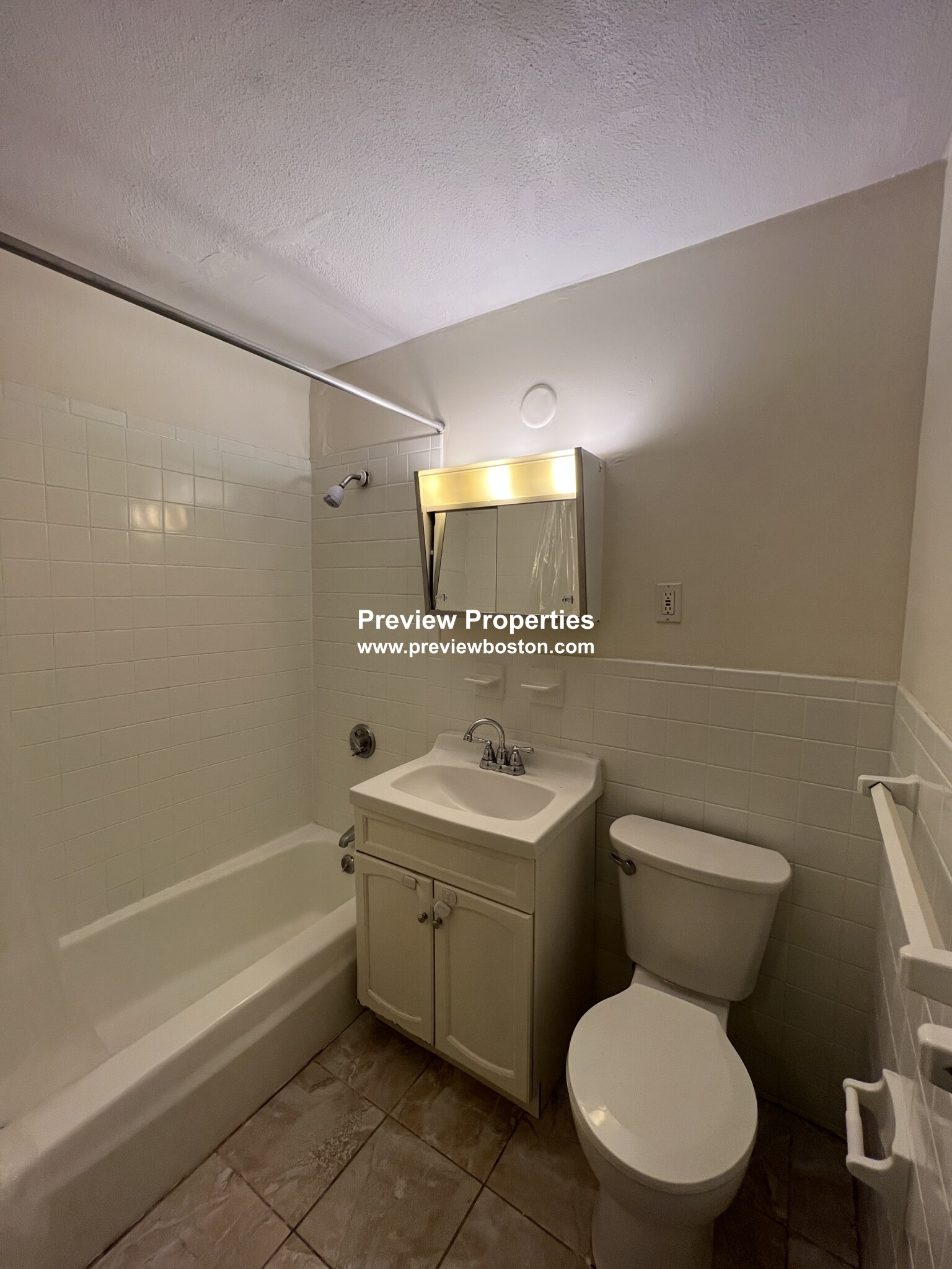 75 Gardner St, Allston