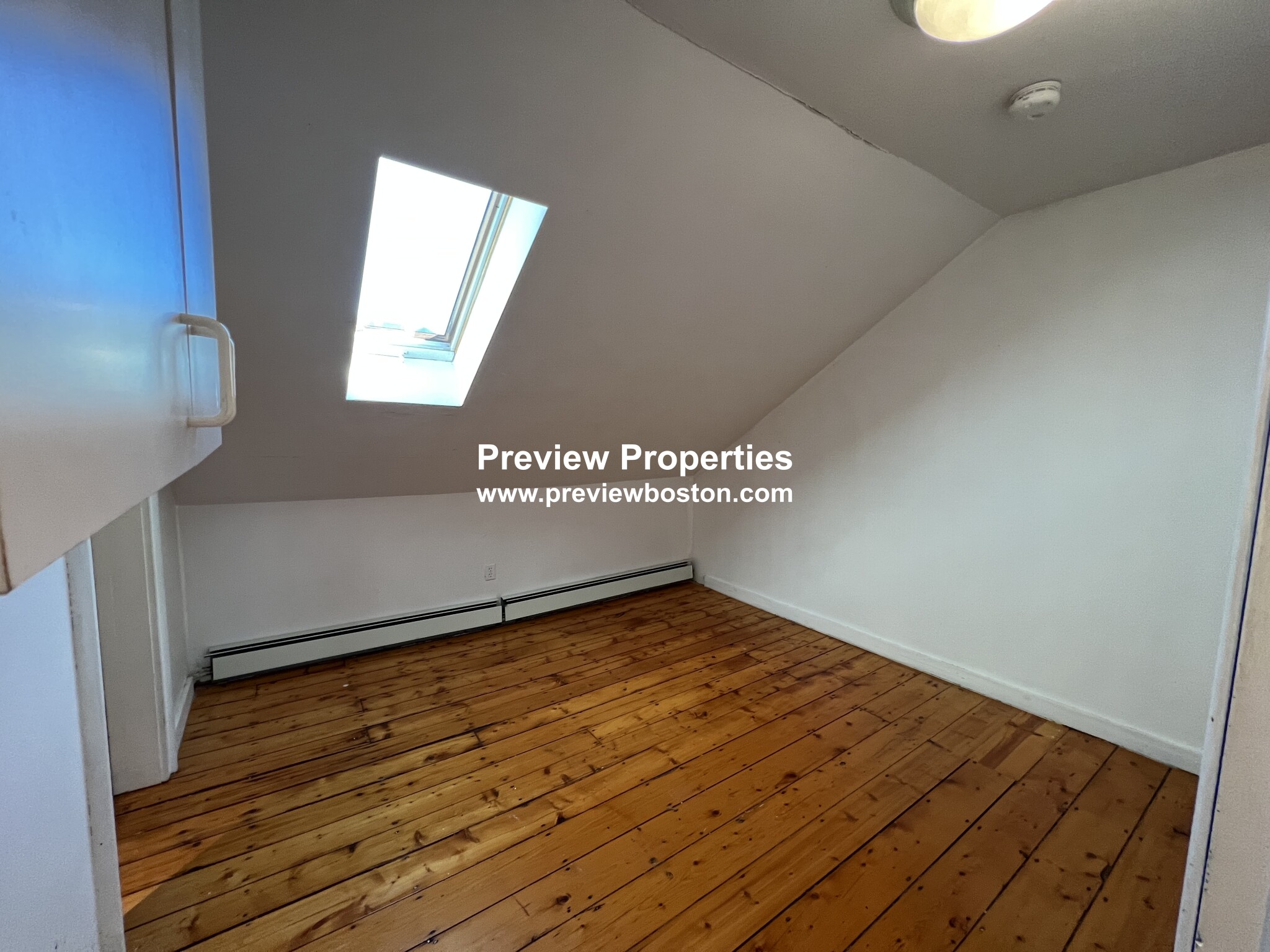 9 Addington Rd, Brookline Hills