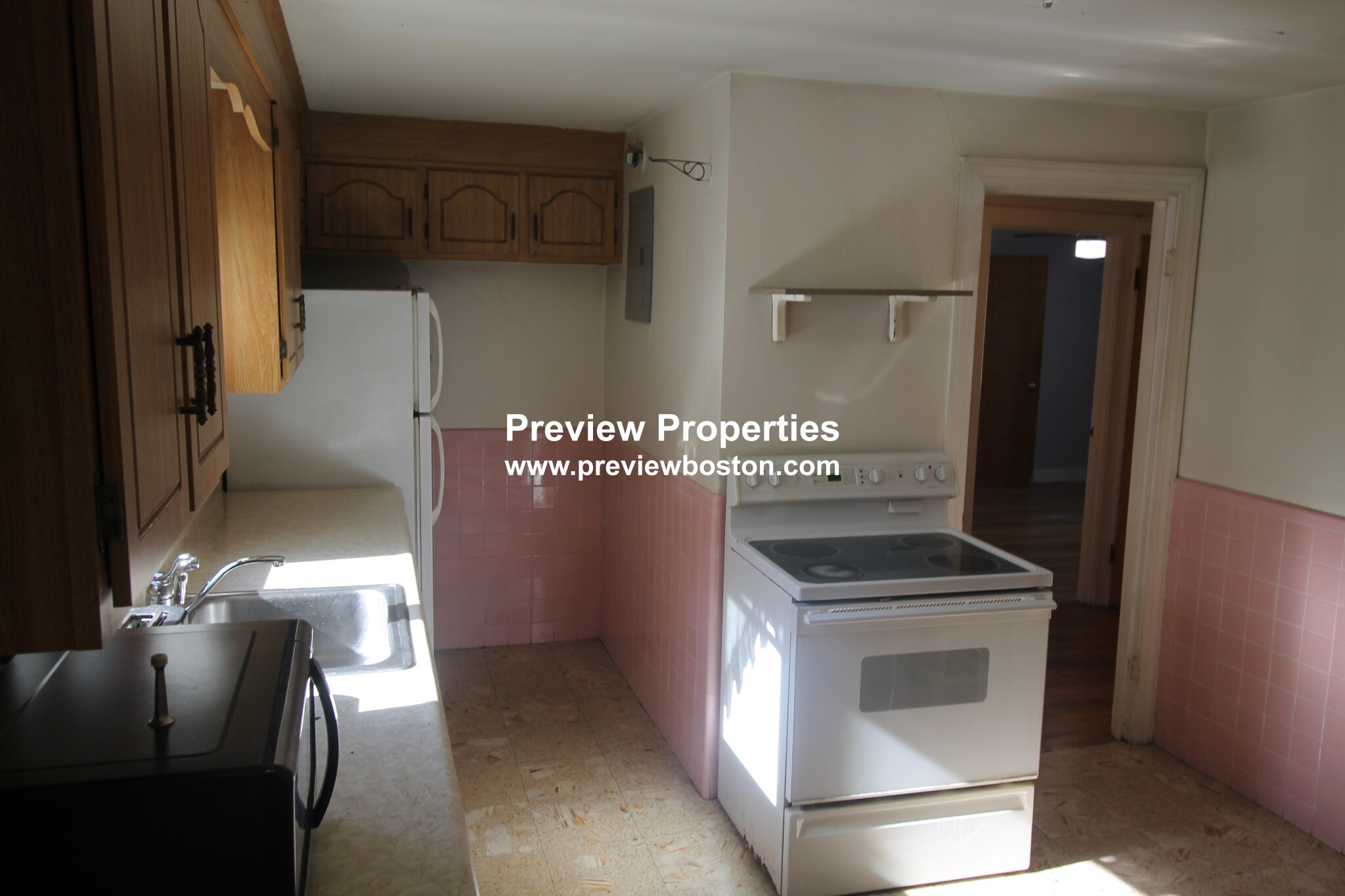 14 Caltha Rd, Chestnut Hill