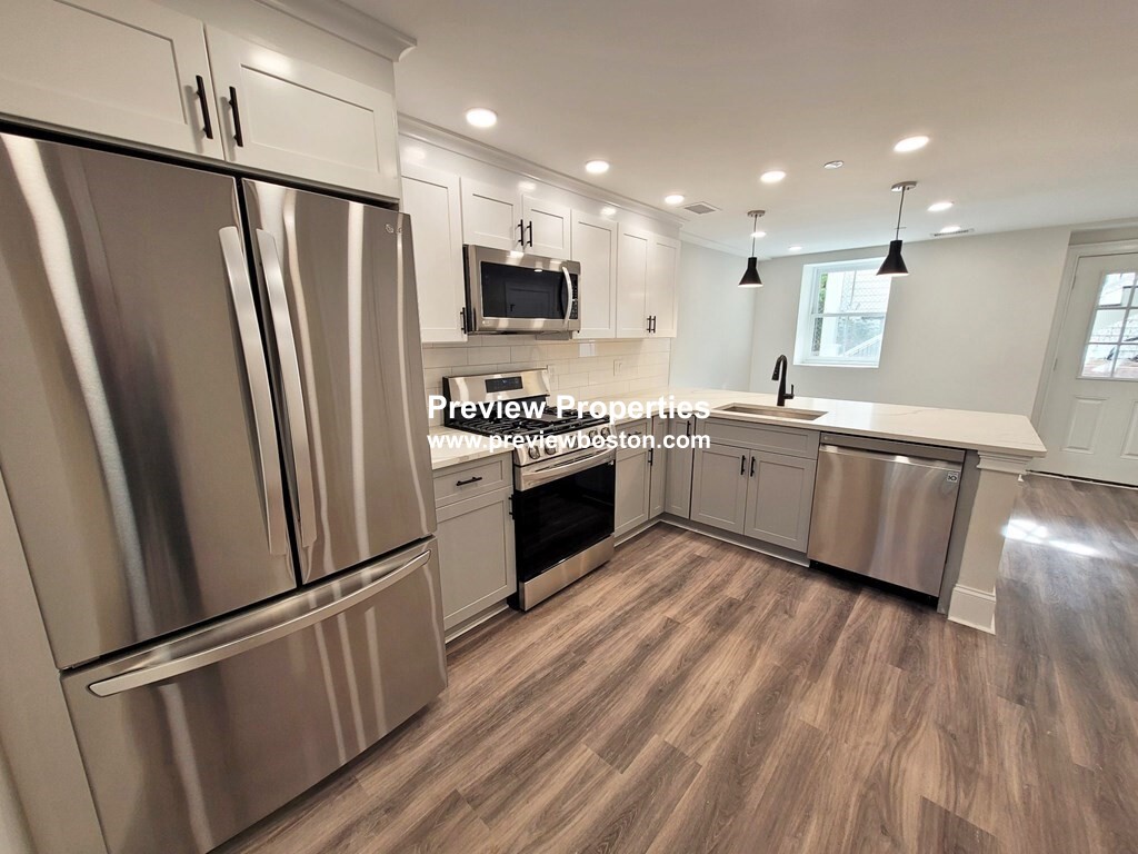 79 White St, East Boston