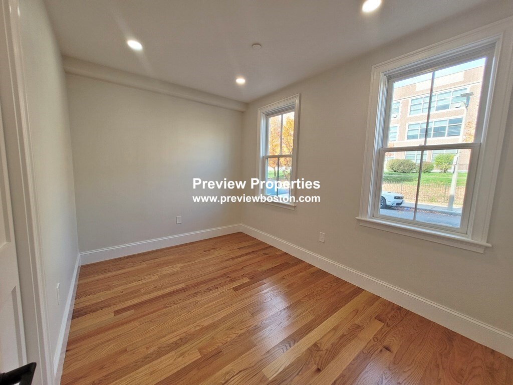 81 White St, East Boston