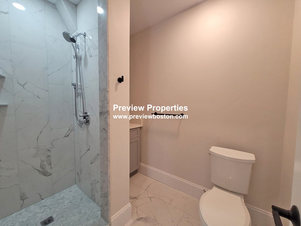 81 White St, East Boston