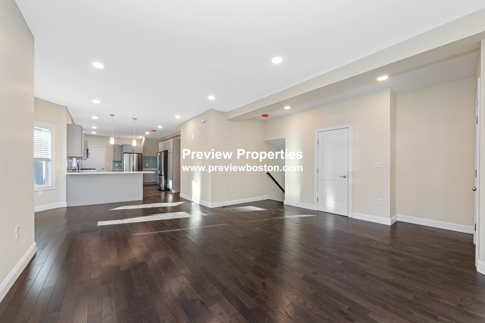 62 Bradbury Ave, Medford