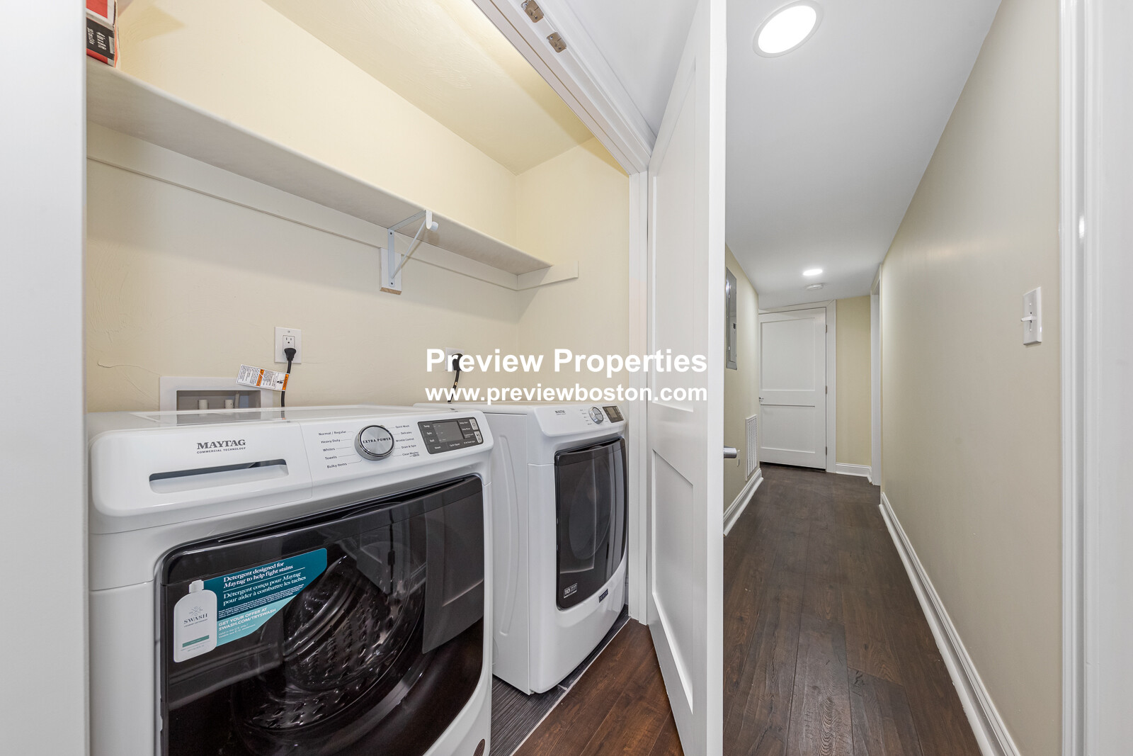 62 Bradbury Ave, Medford