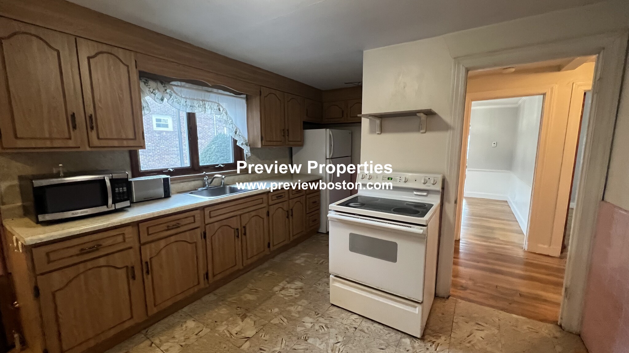 14 Caltha Rd, Chestnut Hill