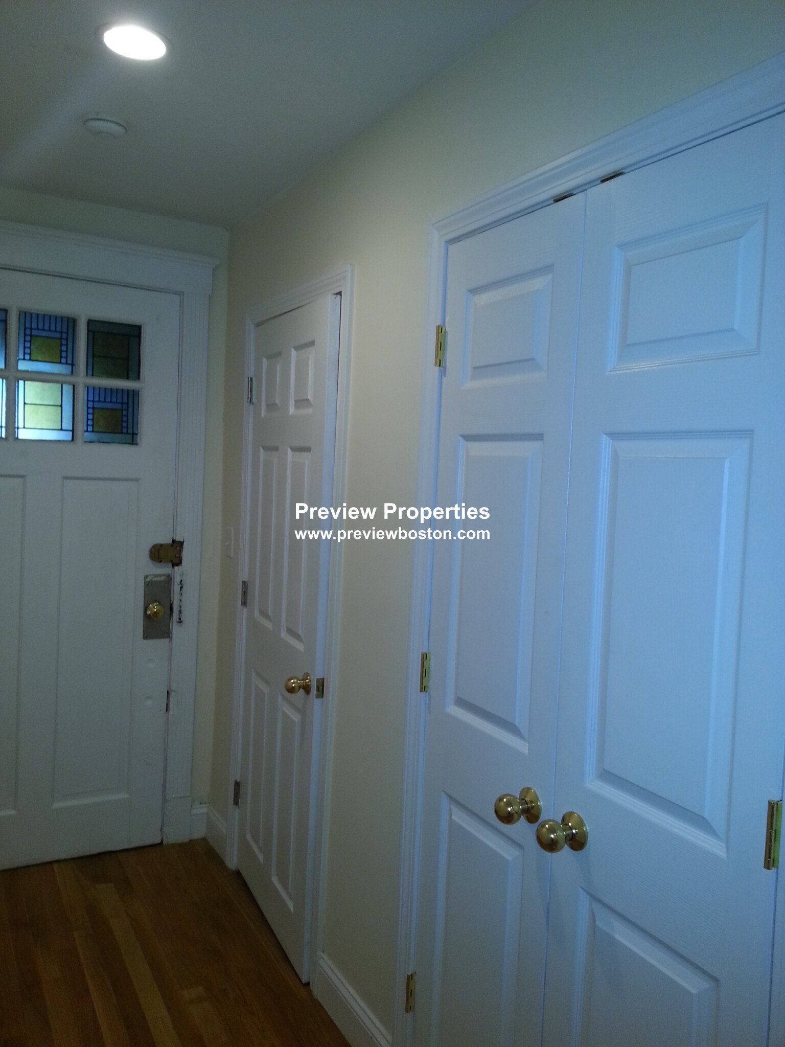 324 Saint Paul St, Longwood