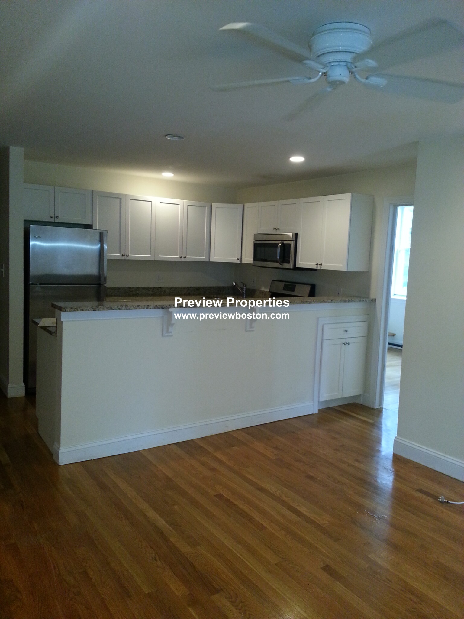 324 Saint Paul St, Longwood