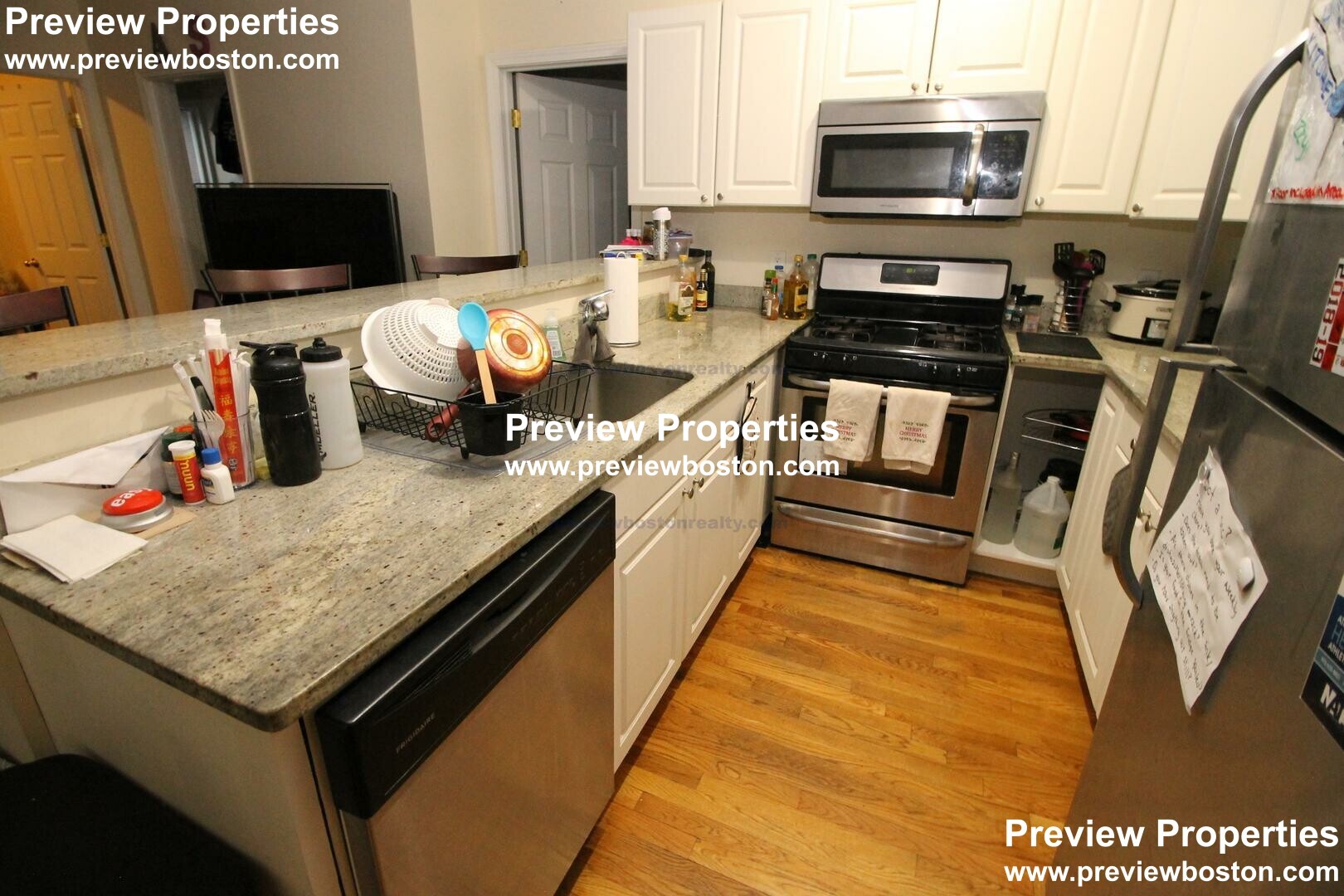 324 Saint Paul St, Longwood