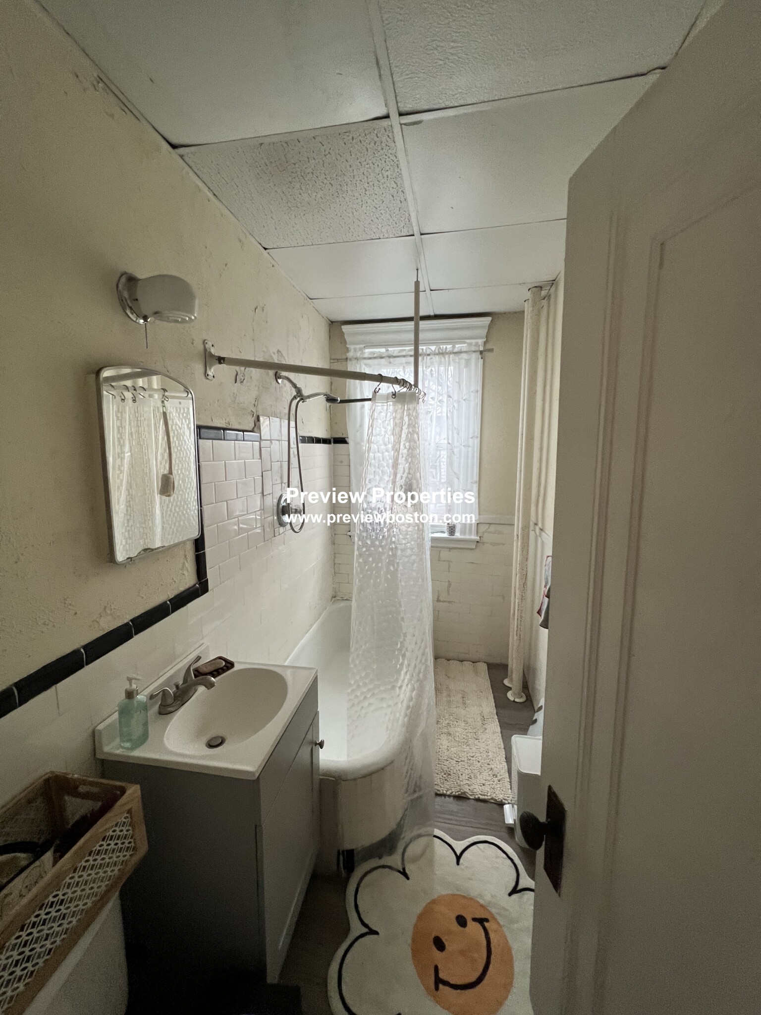 70 Strathmore Rd, Brighton