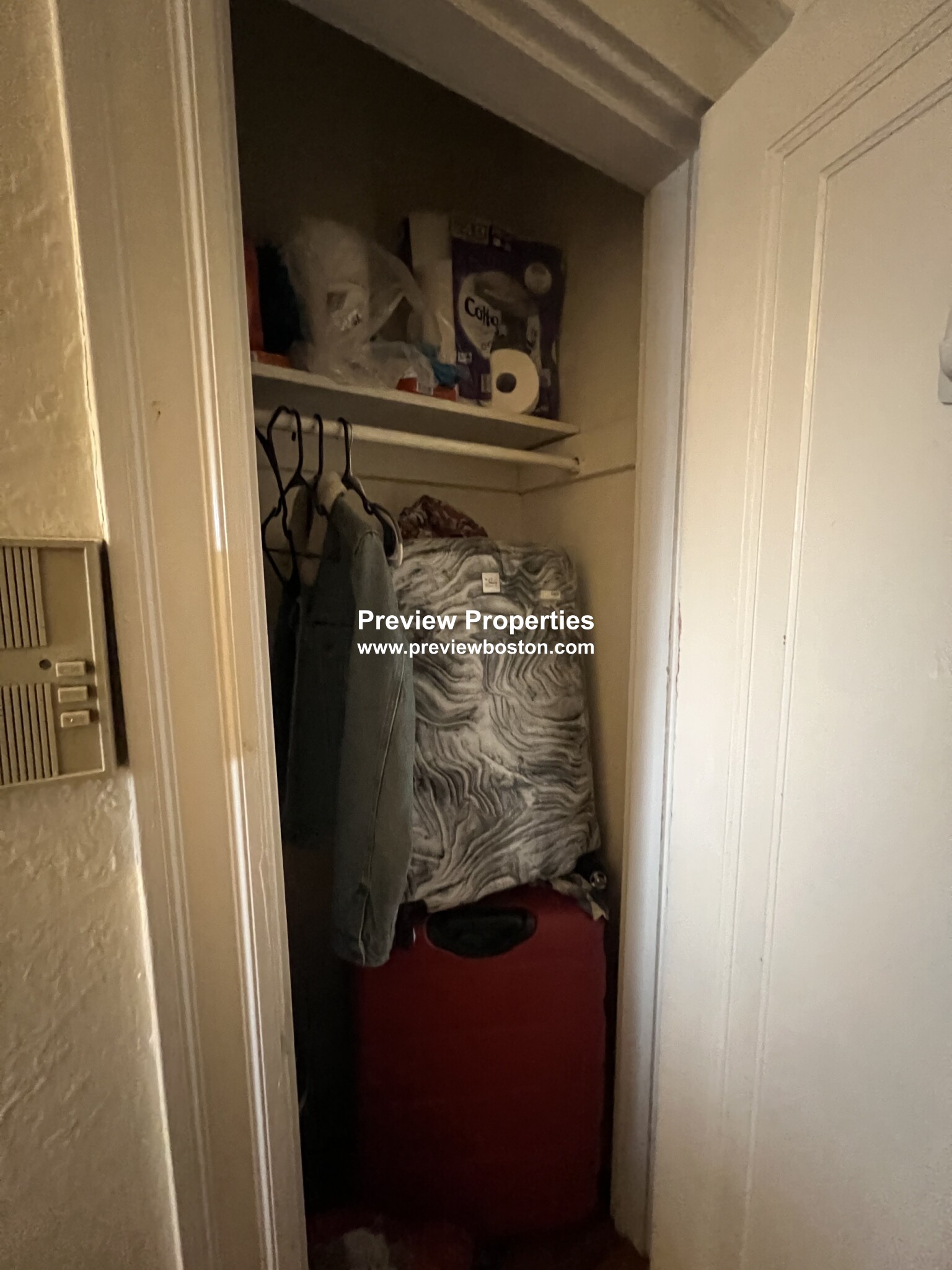 2003 Commonwealth Ave, Brighton