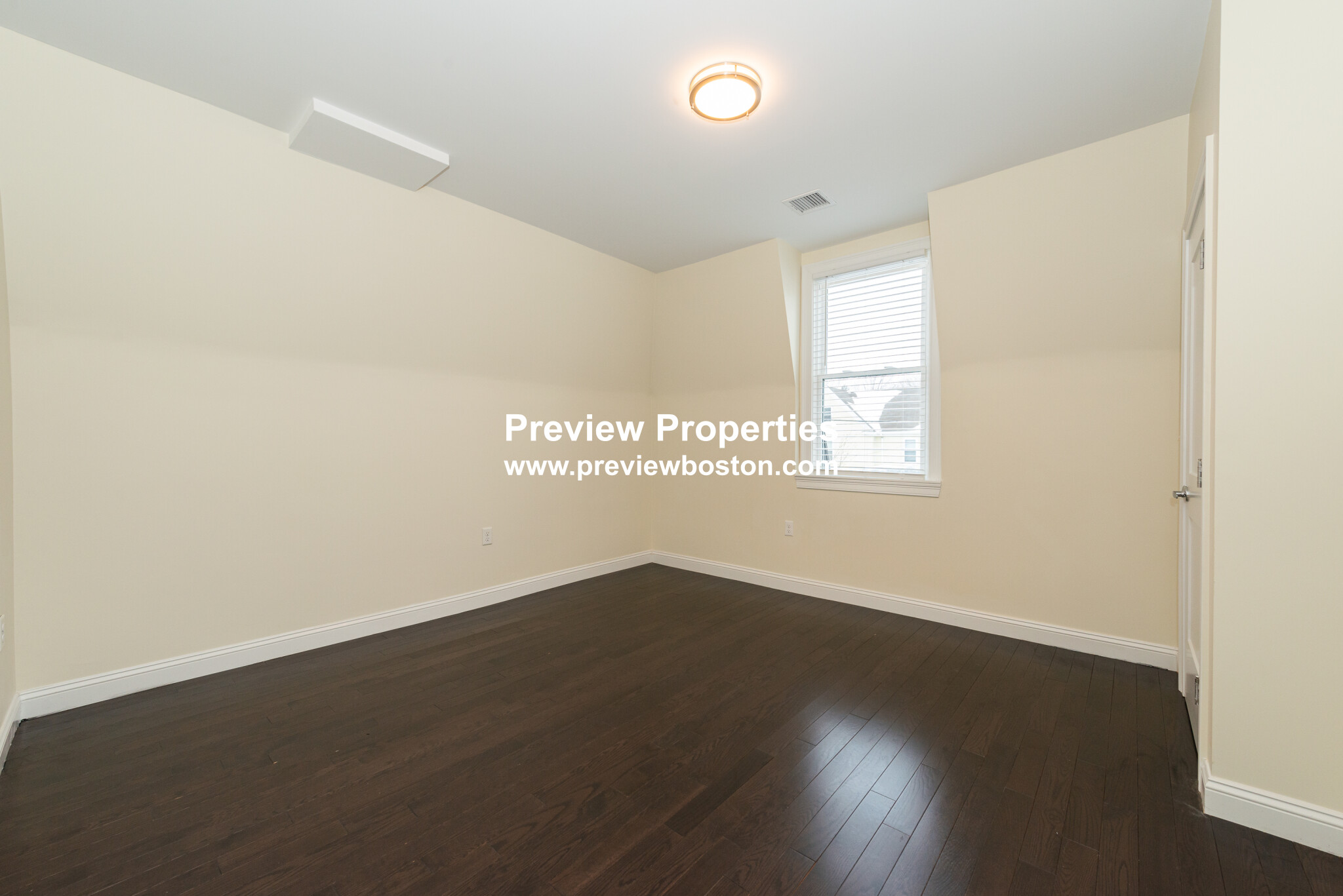 11 Marion St, Medford