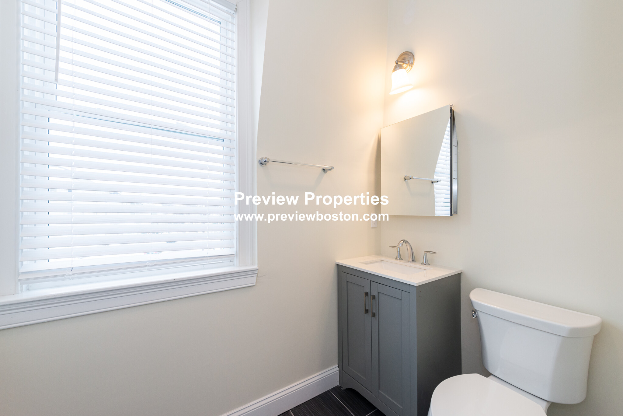 11 Marion St, Medford