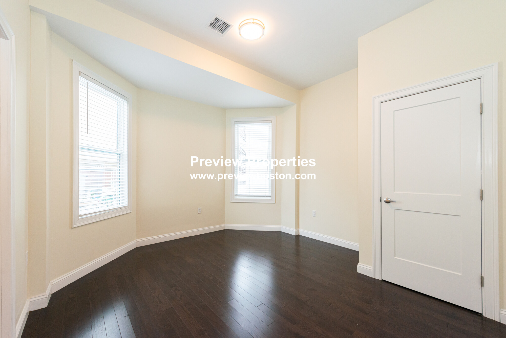 11 Marion St, Medford