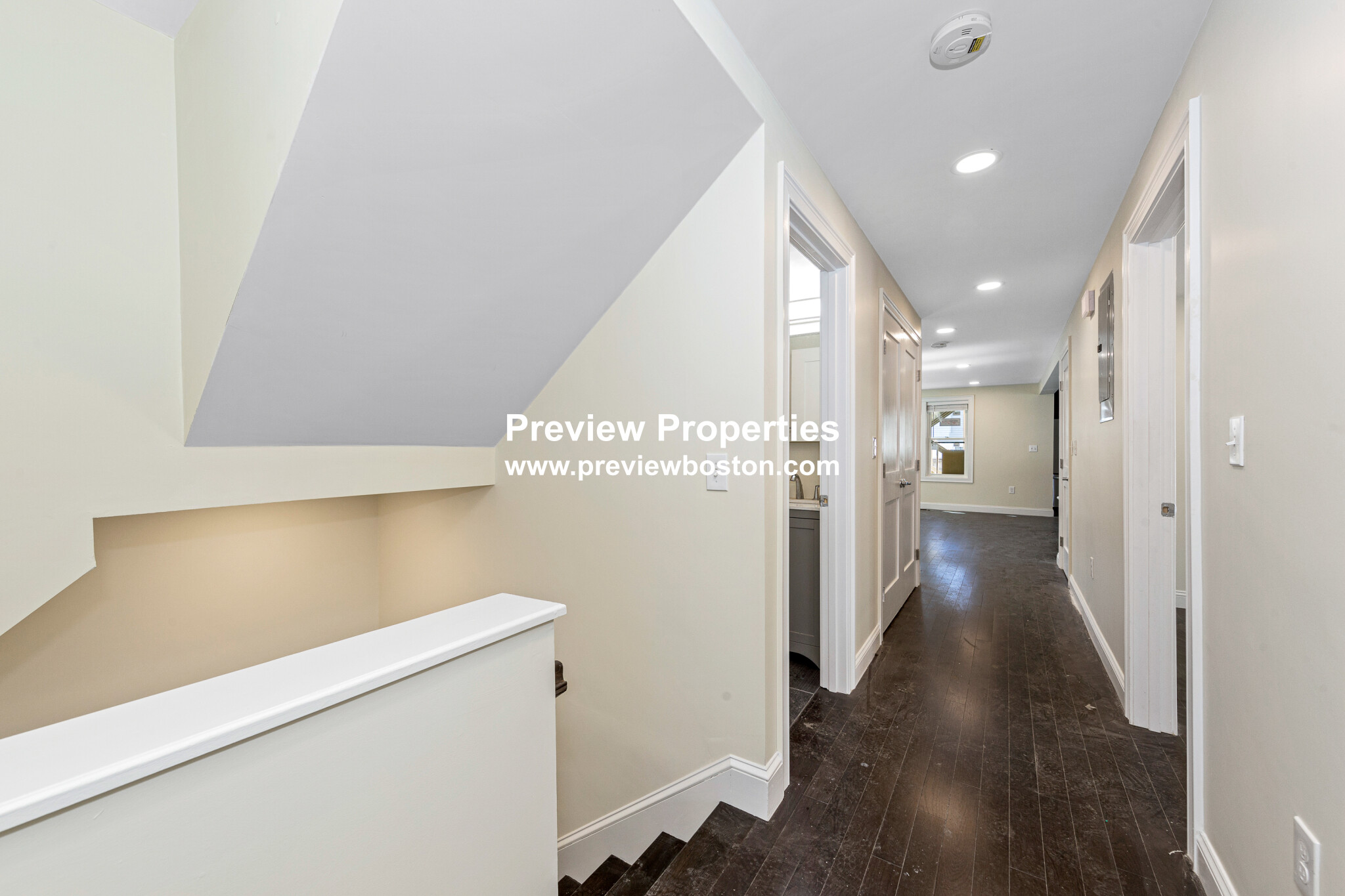 72 Stanley Ave, Medford