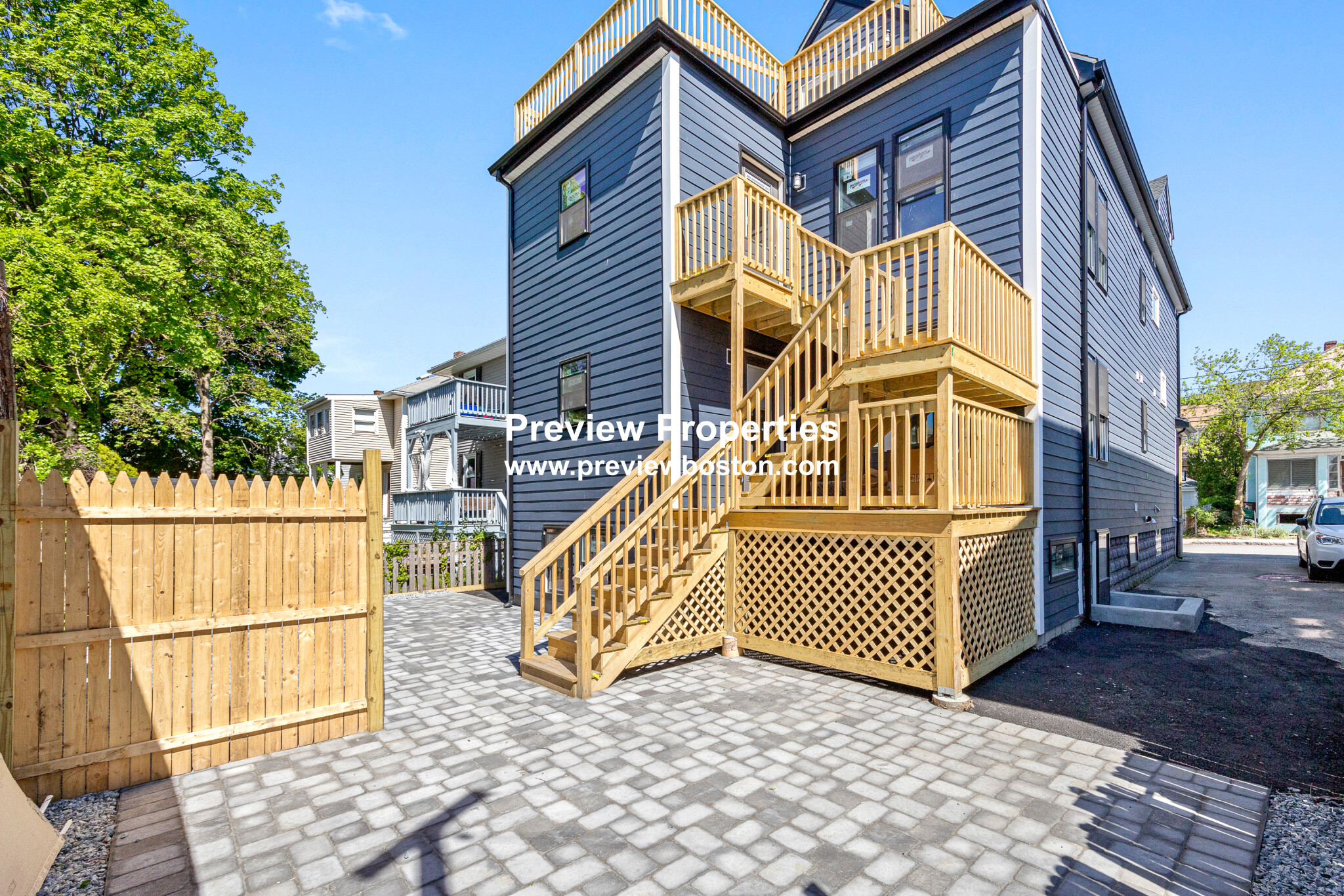 72 Stanley Ave, Medford