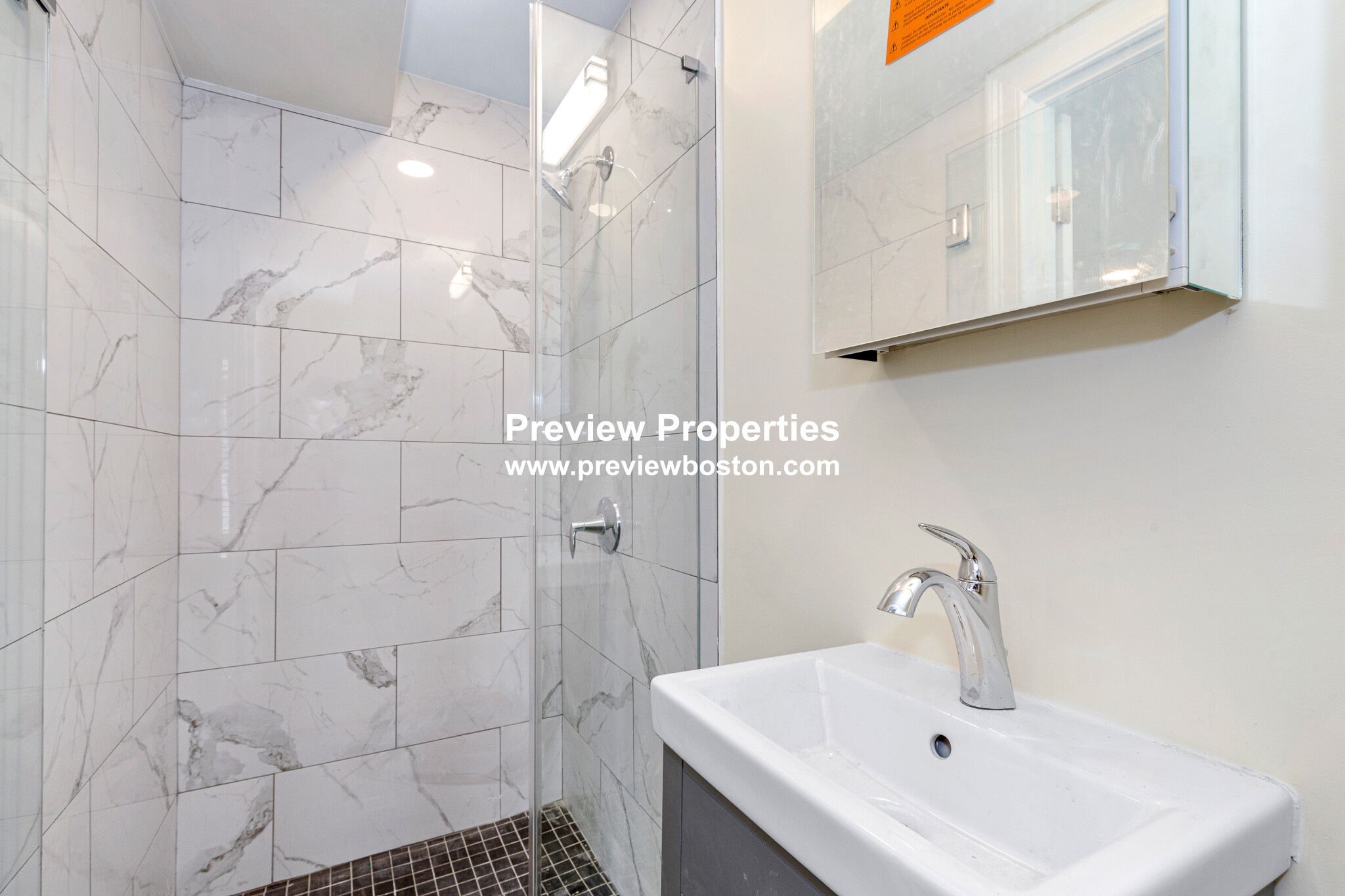 72 Stanley Ave, Medford