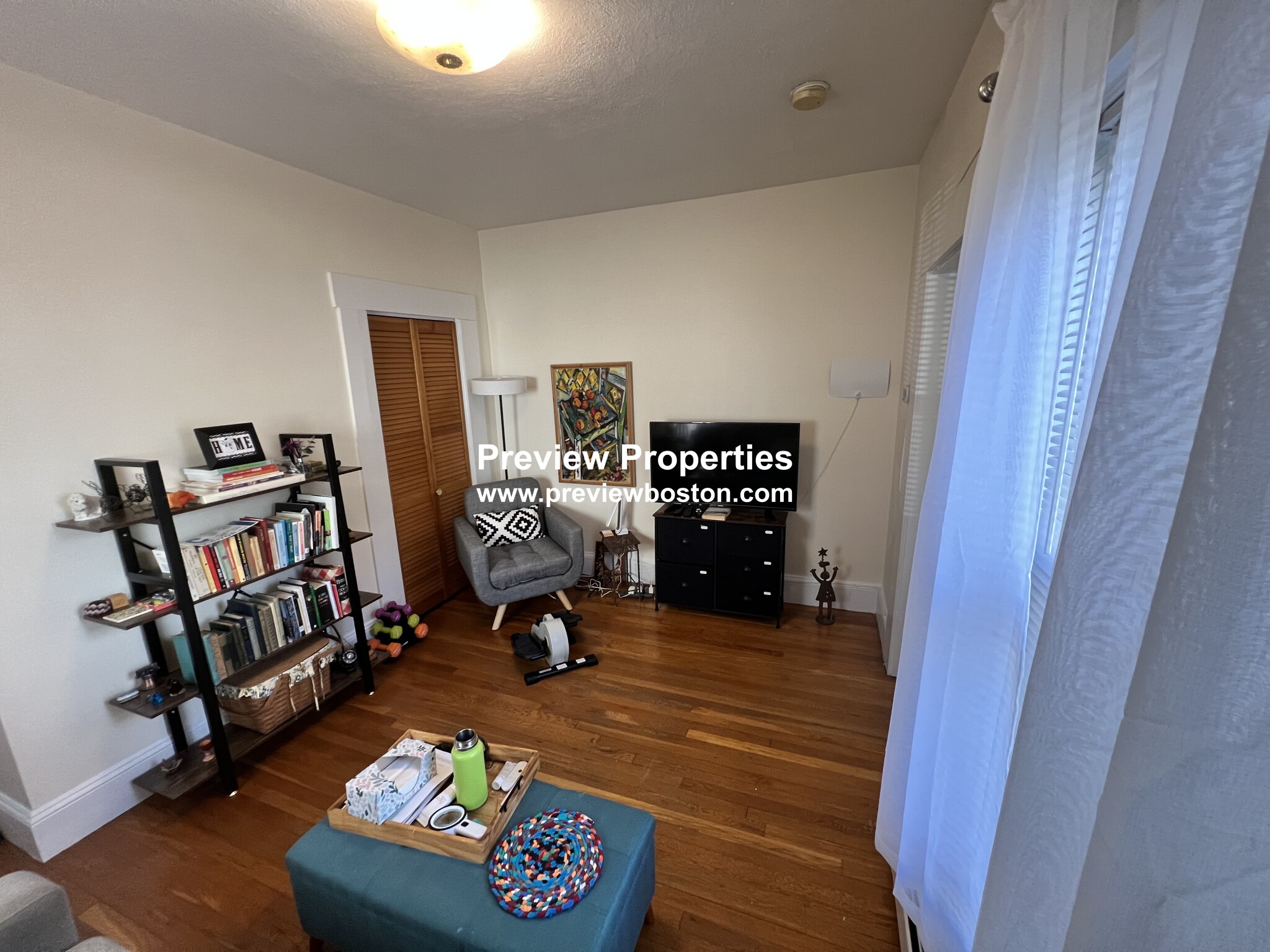 28 Cherry St, Davis Square