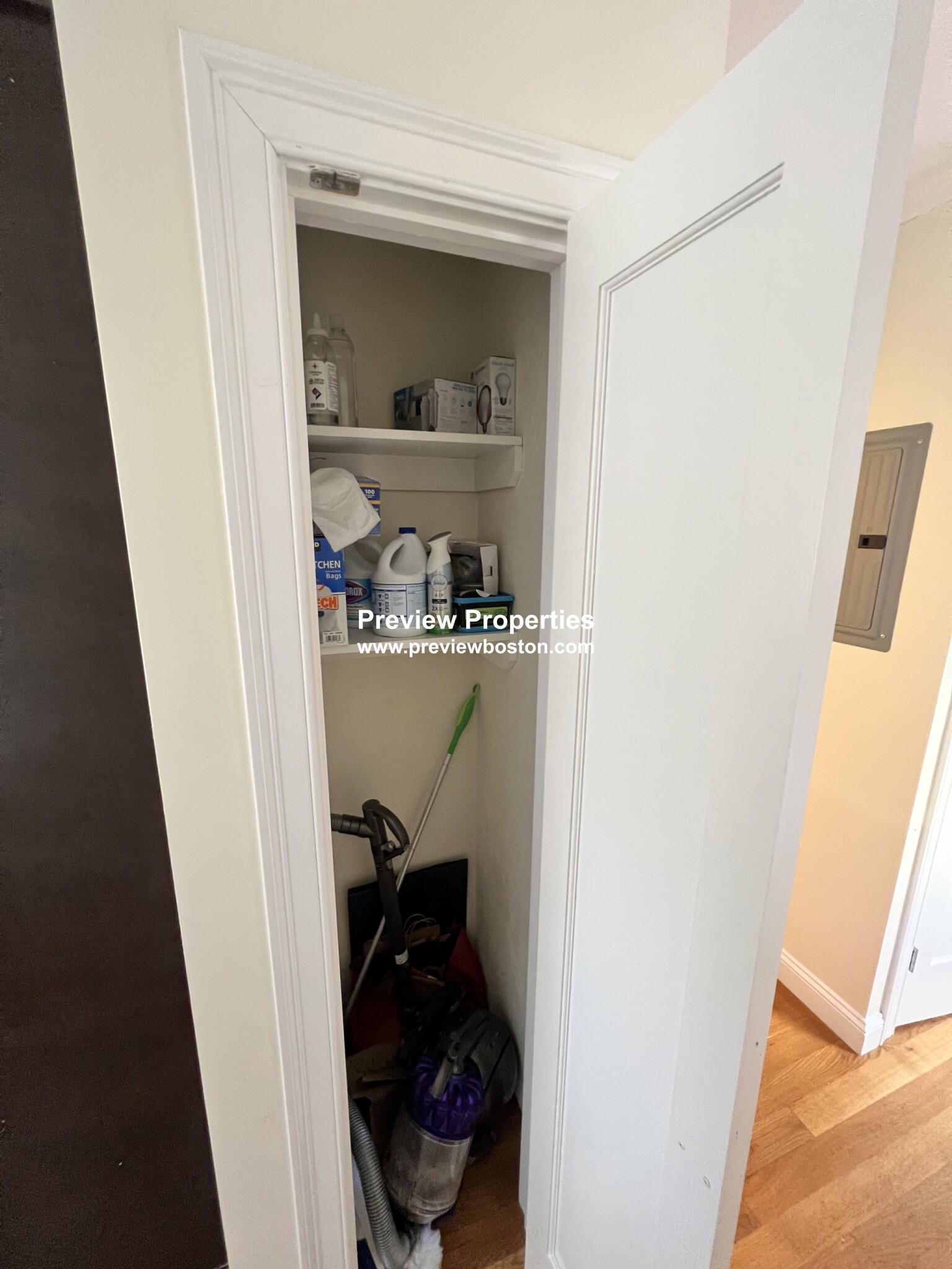 216 Arlington St, Medford