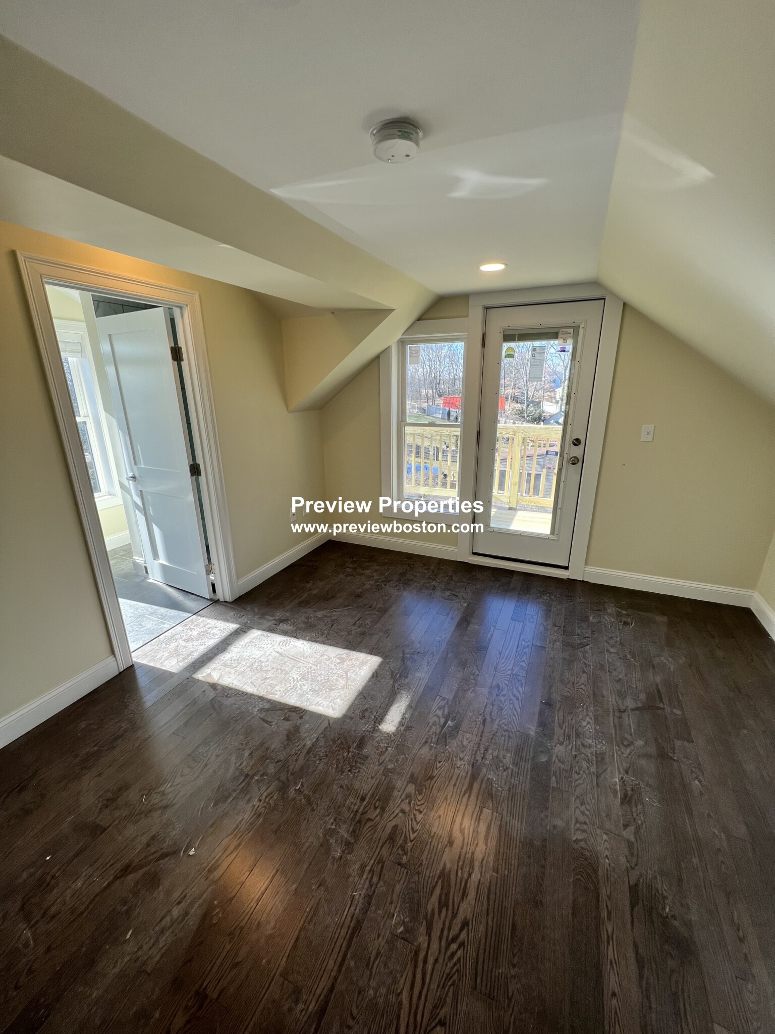 232 Fulton St, Medford