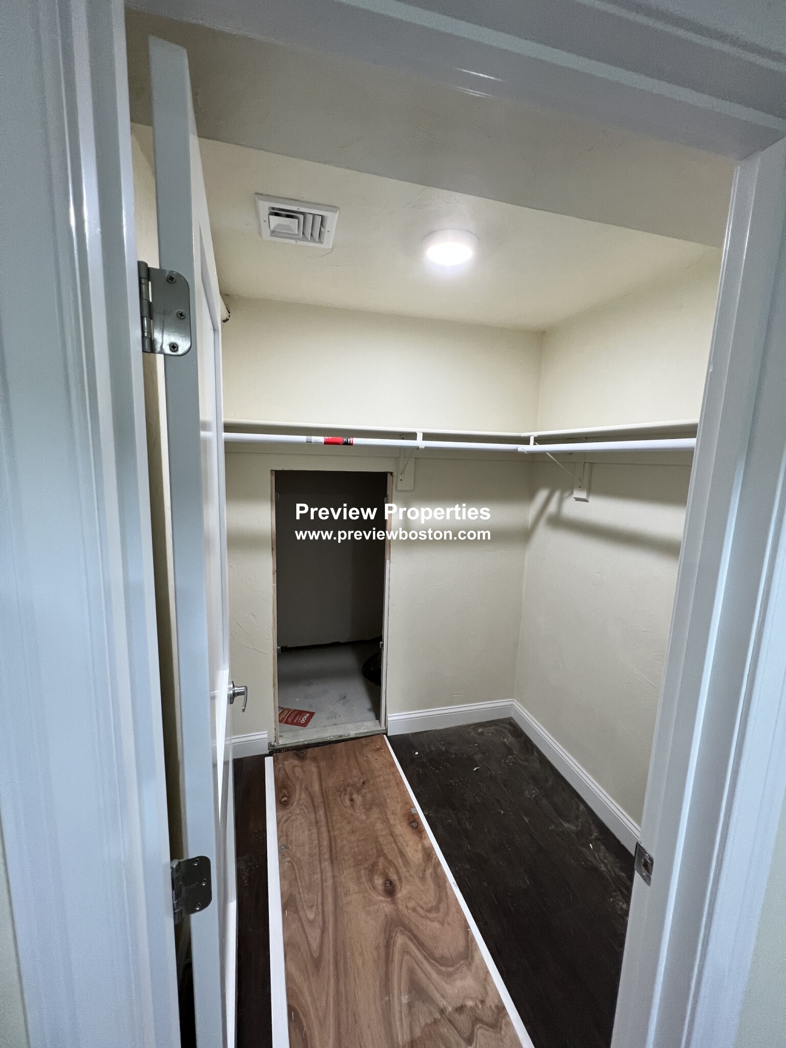 232 Fulton St, Medford