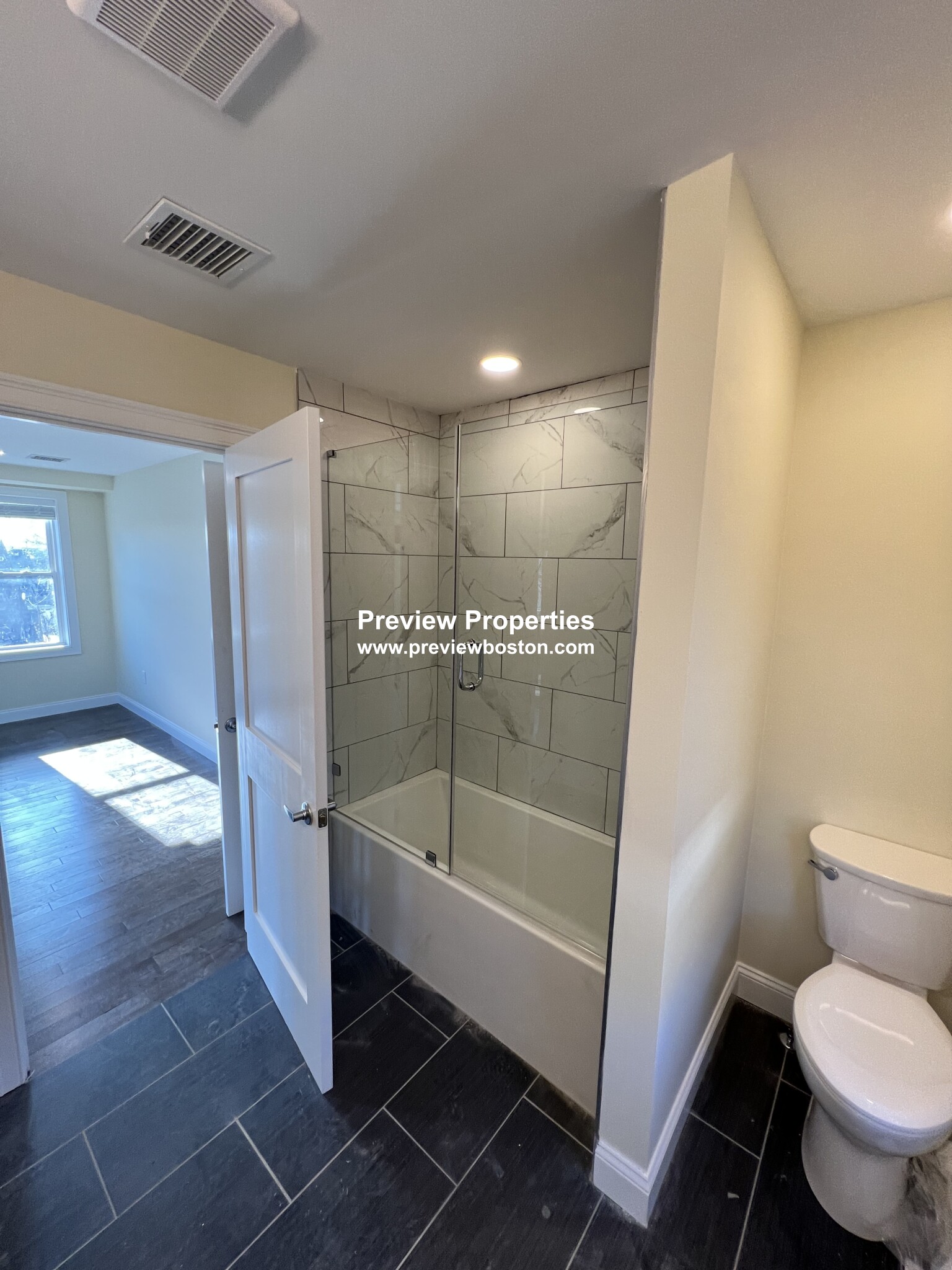 232 Fulton St, Medford