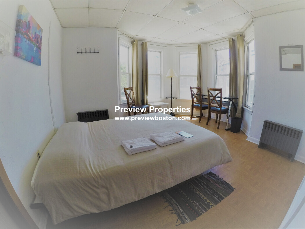 28 Orleans St, East Boston