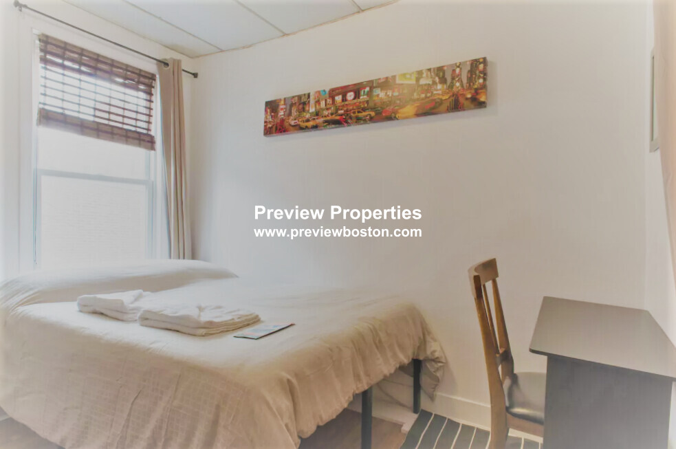 28 Orleans St, East Boston