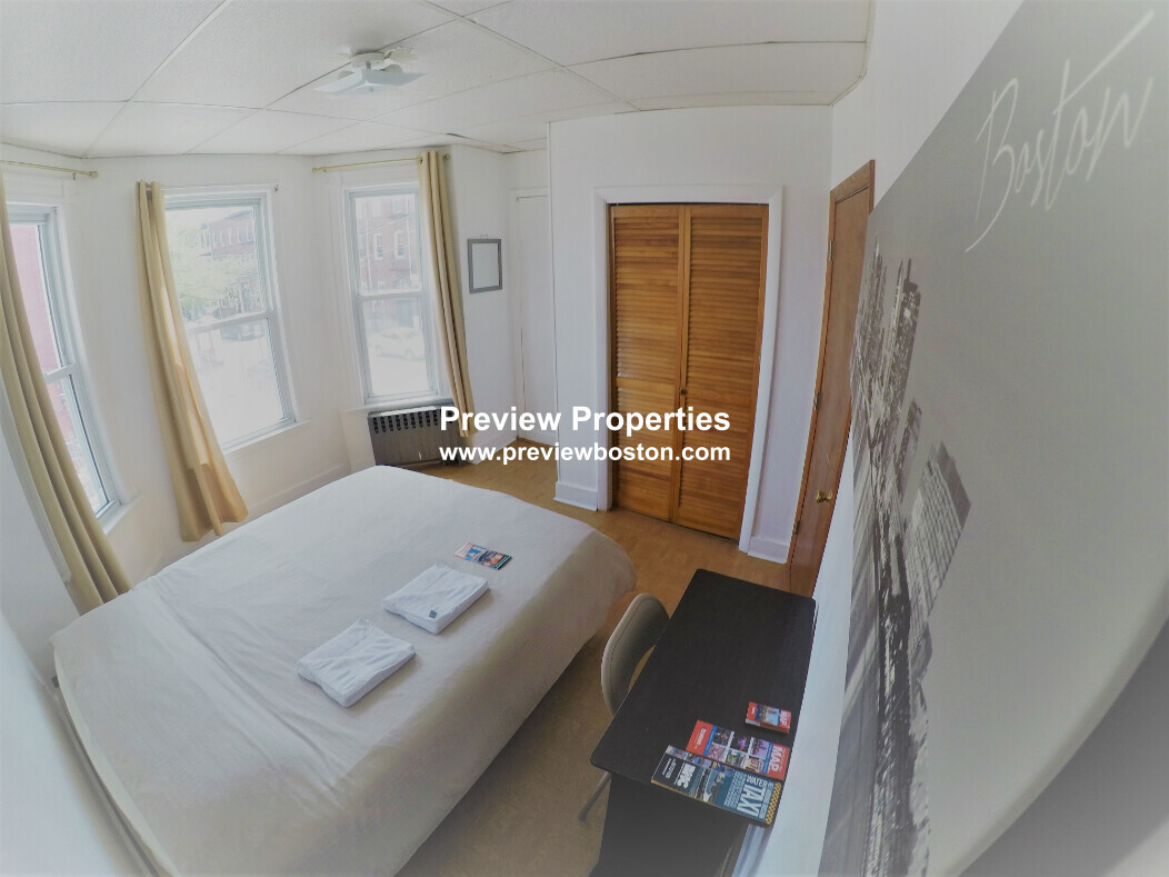 28 Orleans St, East Boston