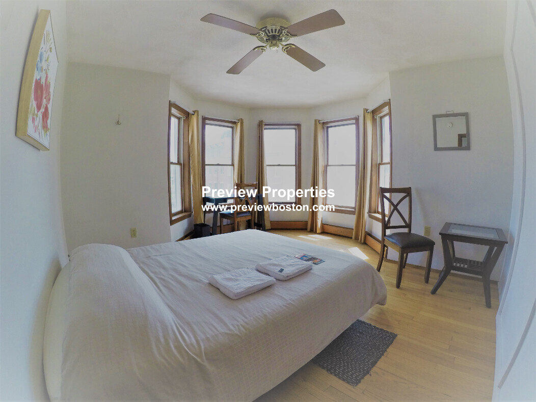 28 Orleans St, East Boston