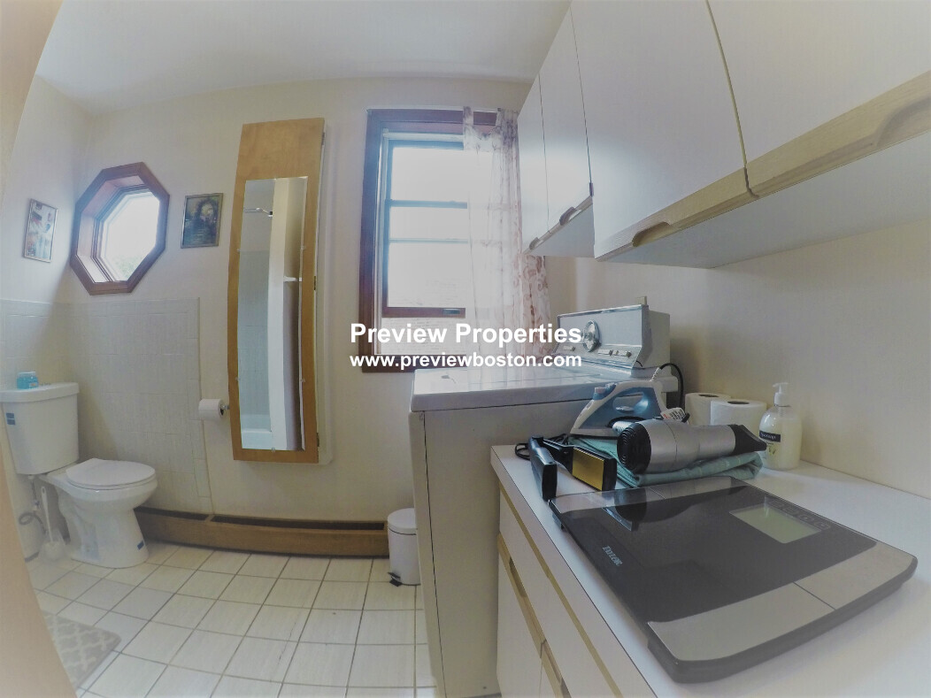 28 Orleans St, East Boston