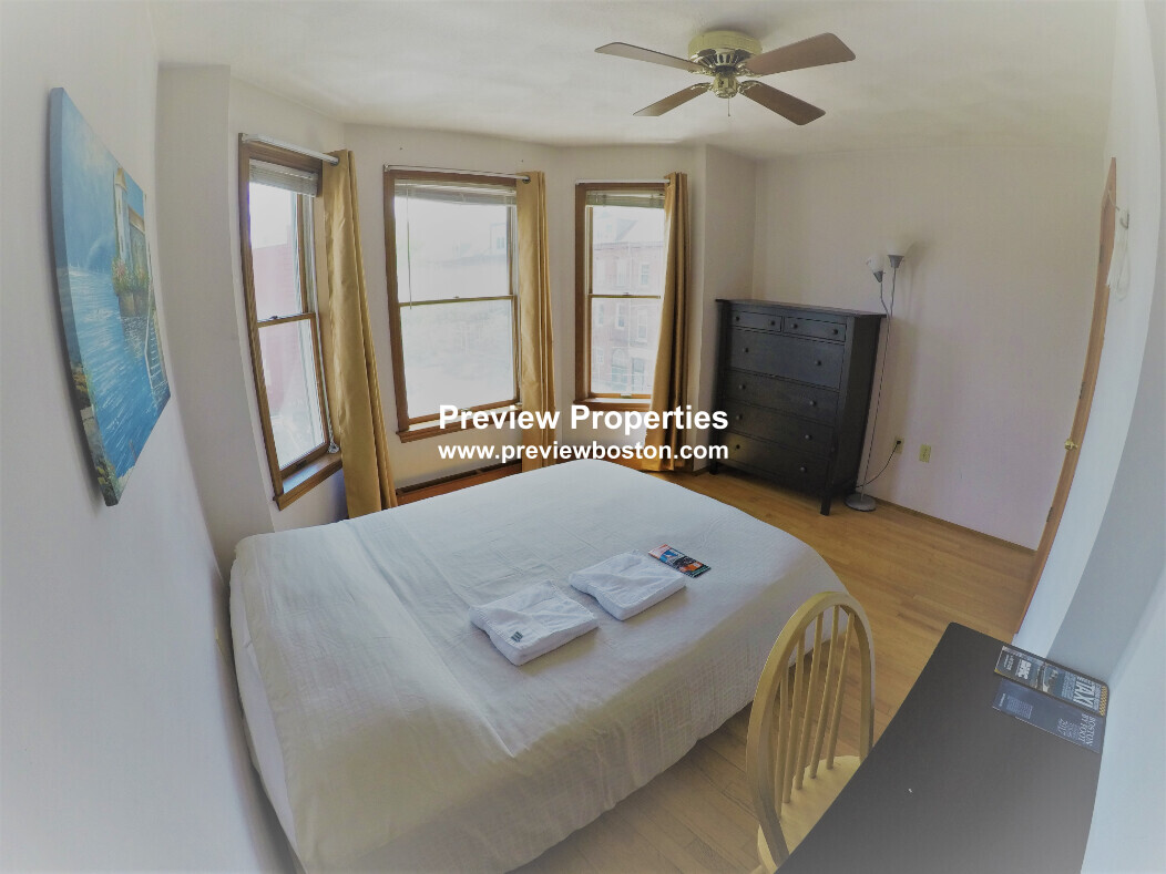 28 Orleans St, East Boston