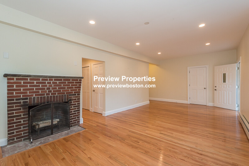 66 Glenellen Rd, West Roxbury