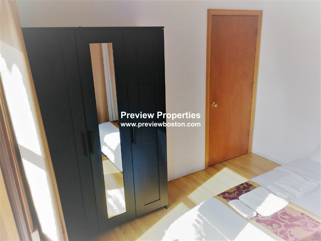 28 Orleans St, East Boston