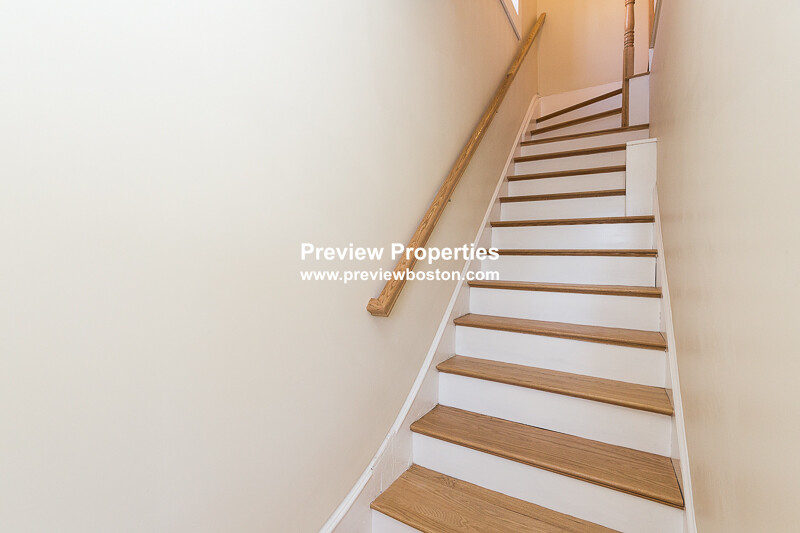 11 Rock Valley Ave, Everett