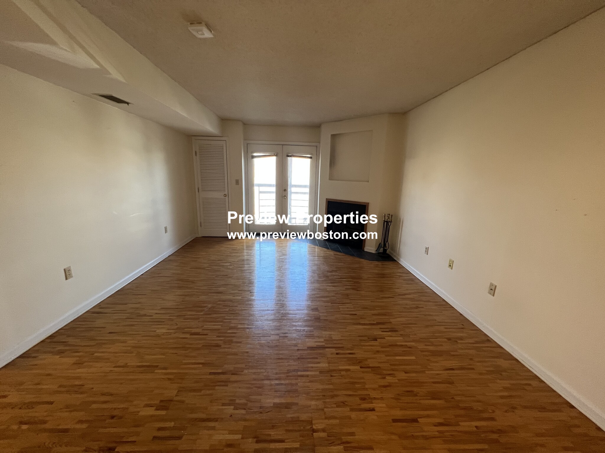 345 Franklin St, Central Square