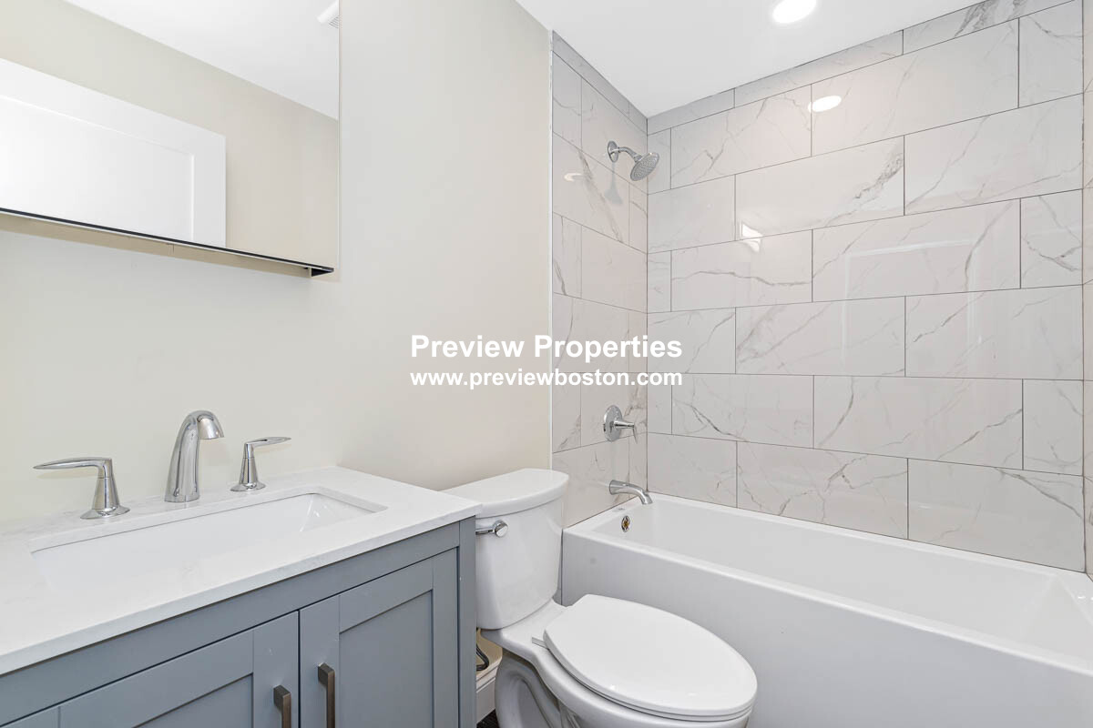 77 Winchester St, Medford