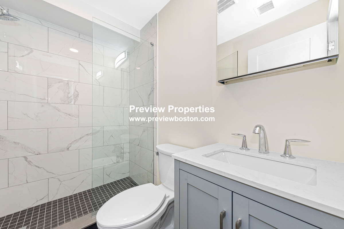 77 Winchester St, Medford