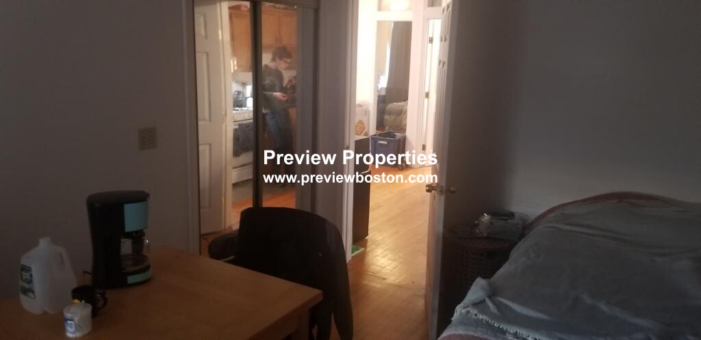 17 Cummings Rd, Brighton