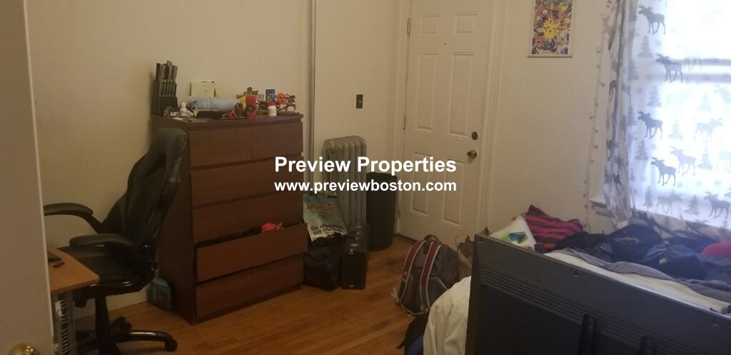 17 Cummings Rd, Brighton