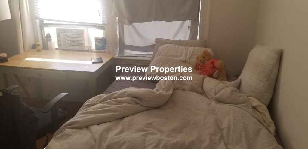 17 Cummings Rd, Brighton