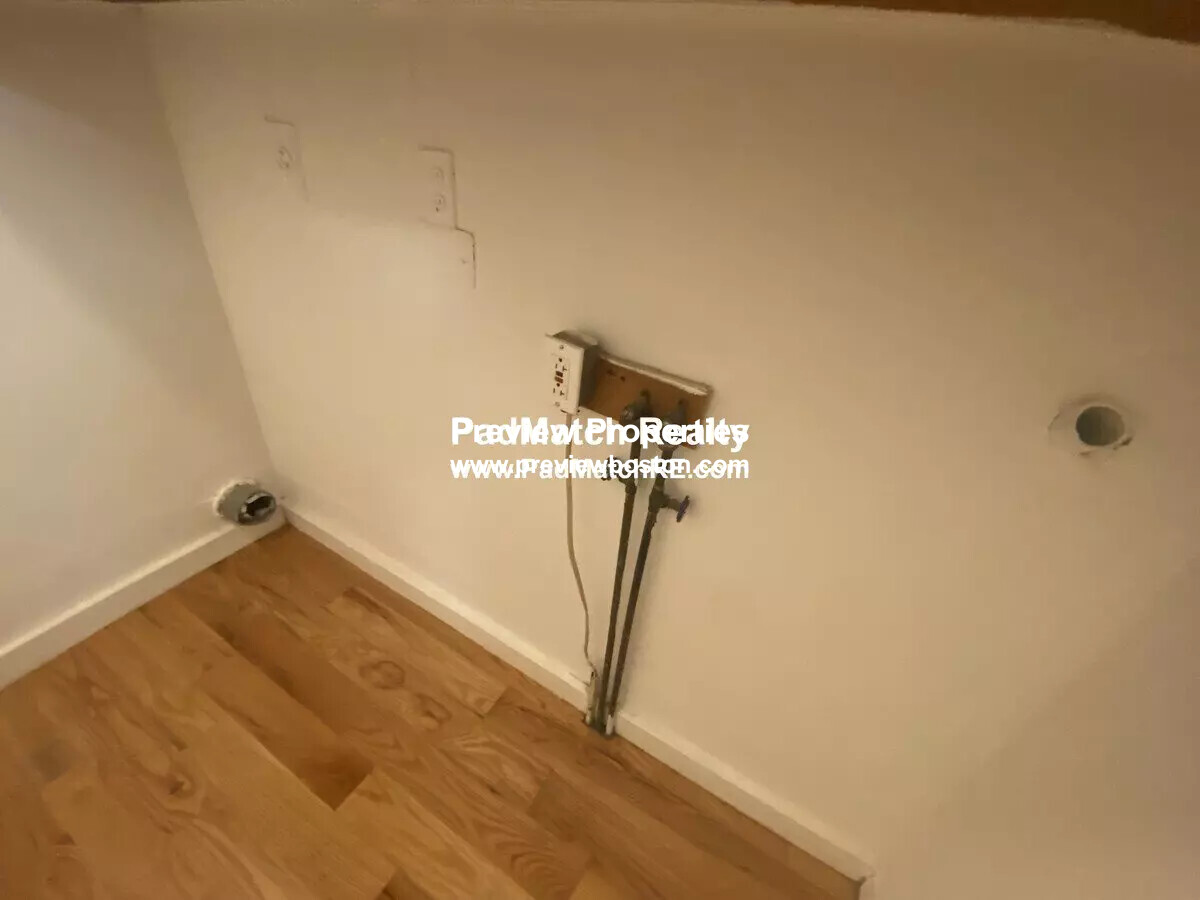 1234 Blue Hill Ave, Mattapan