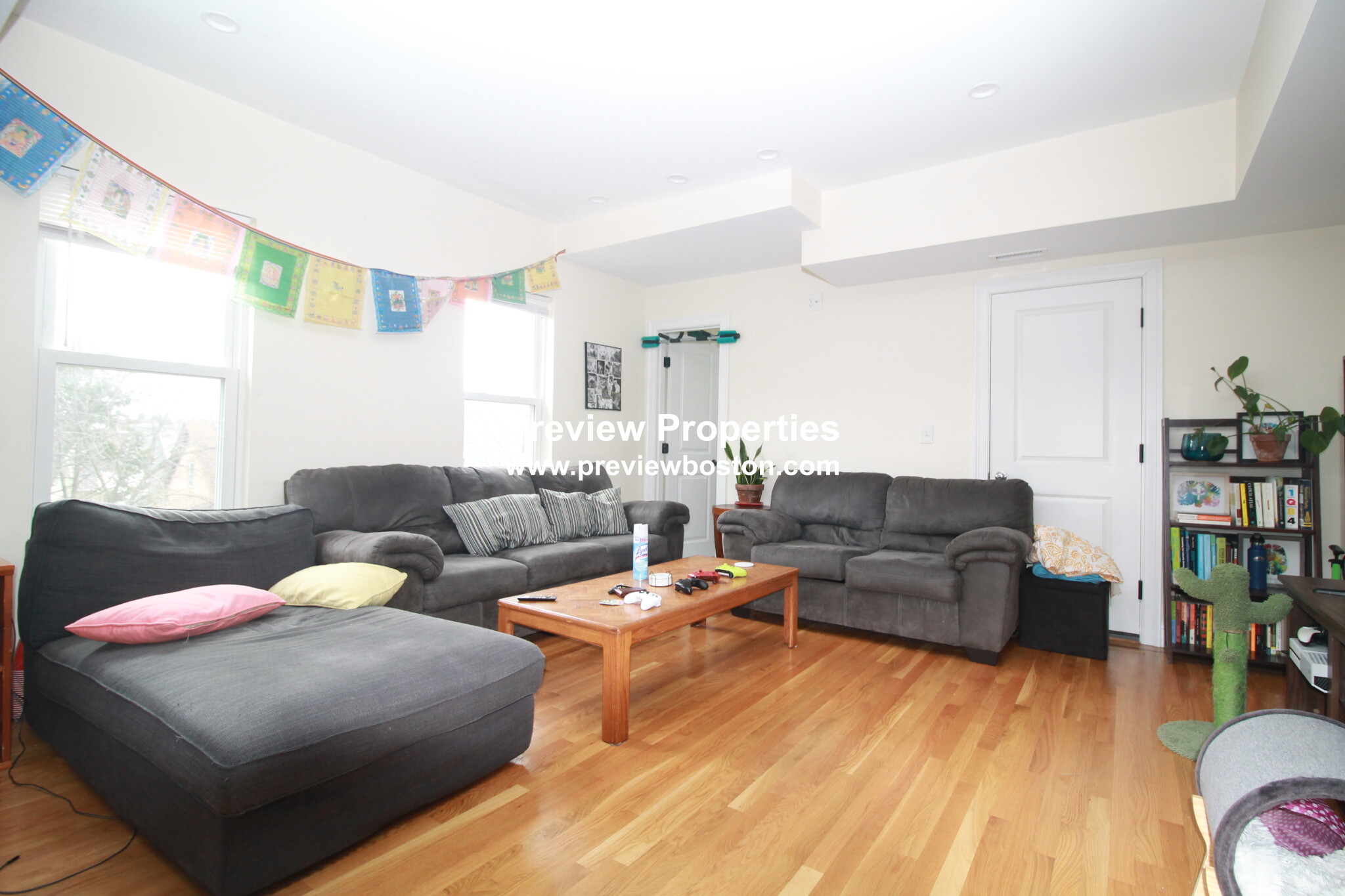 28 Cherry St, Spring Hill