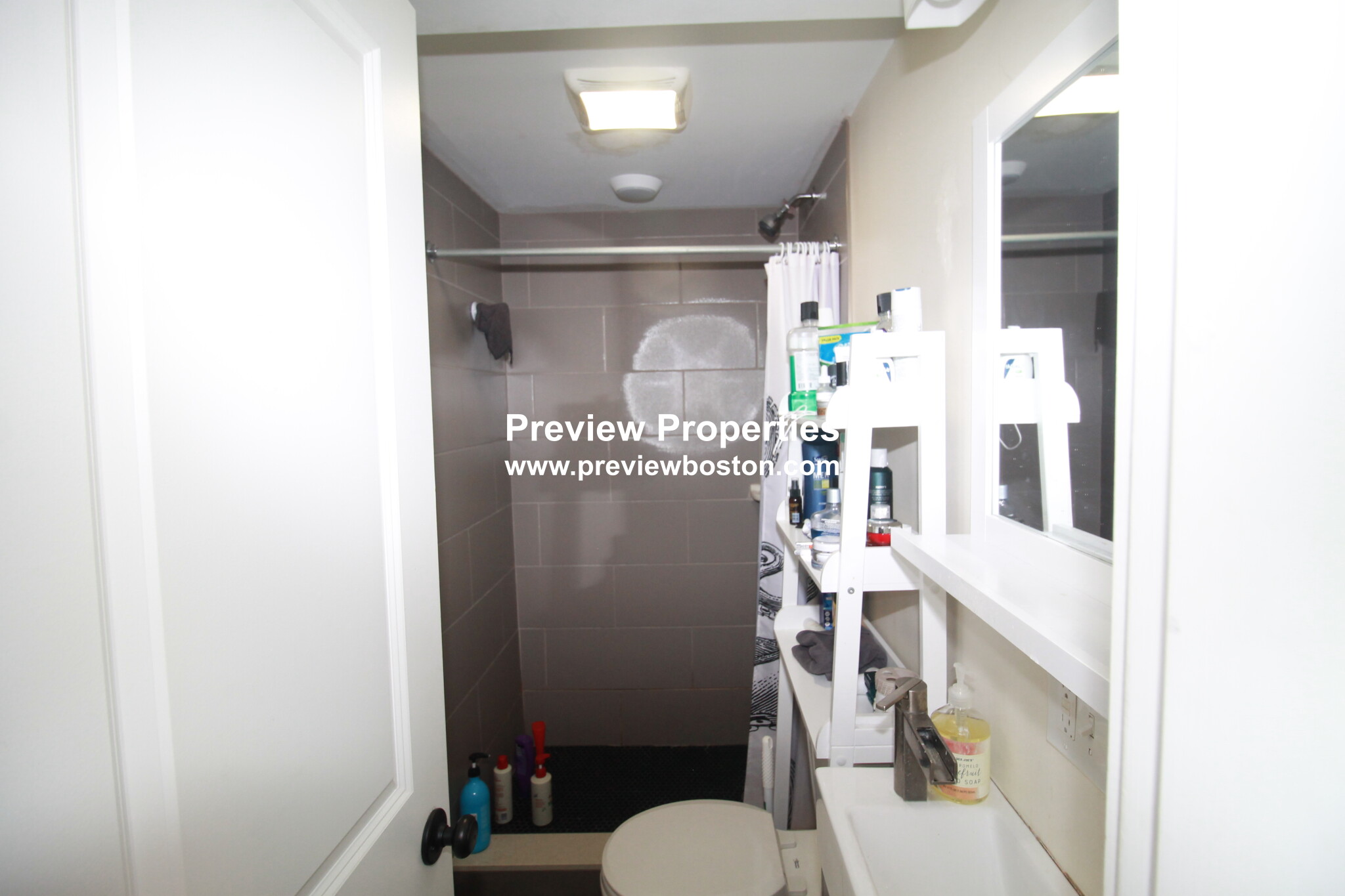 21 Weitz St, Allston