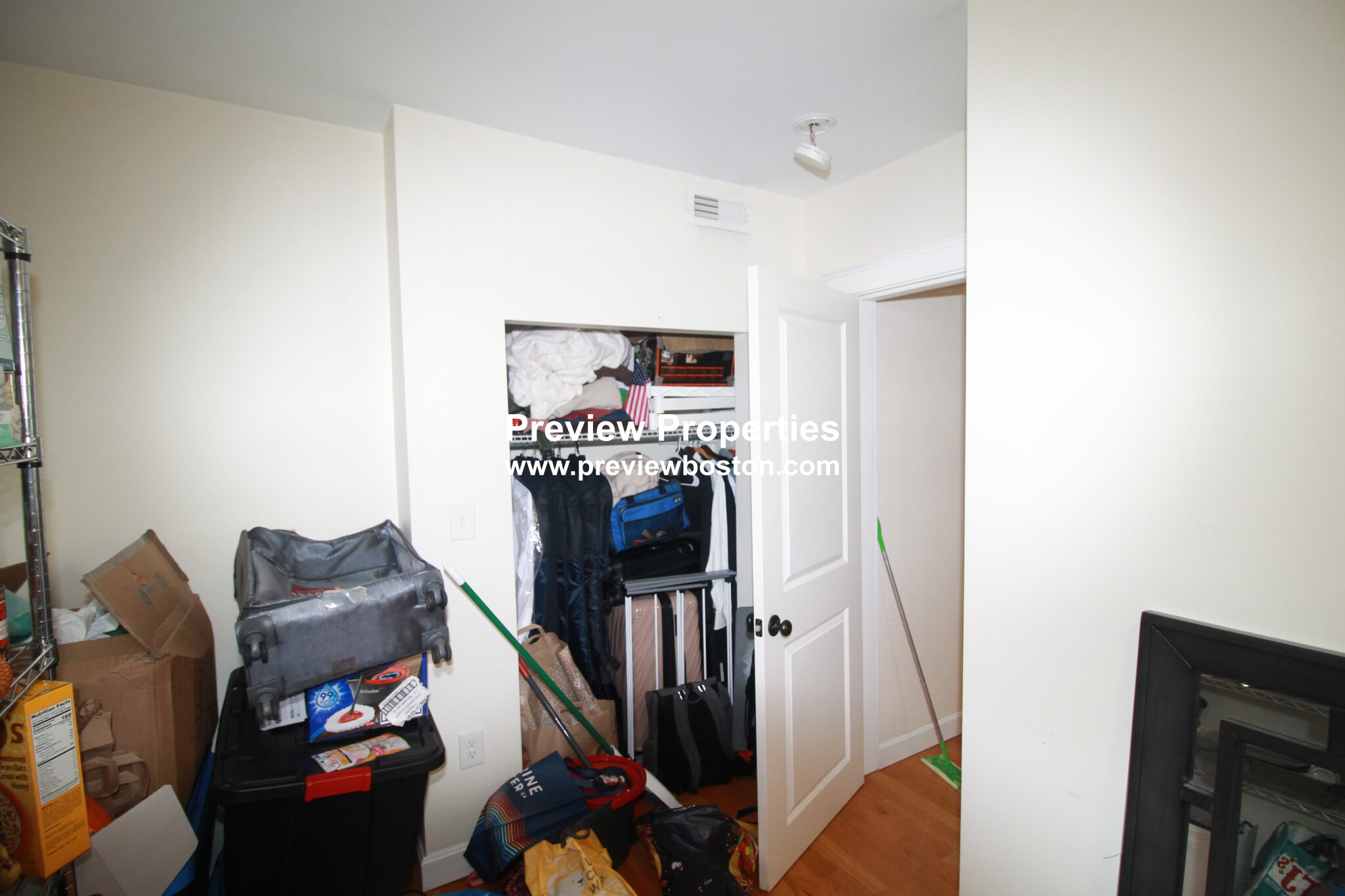 21 Weitz St, Allston