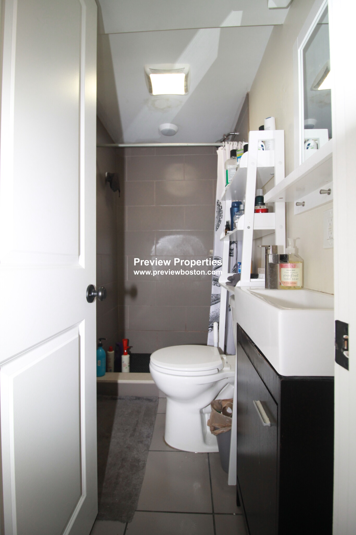 21 Weitz St, Allston