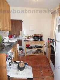 96 Linden St, Allston