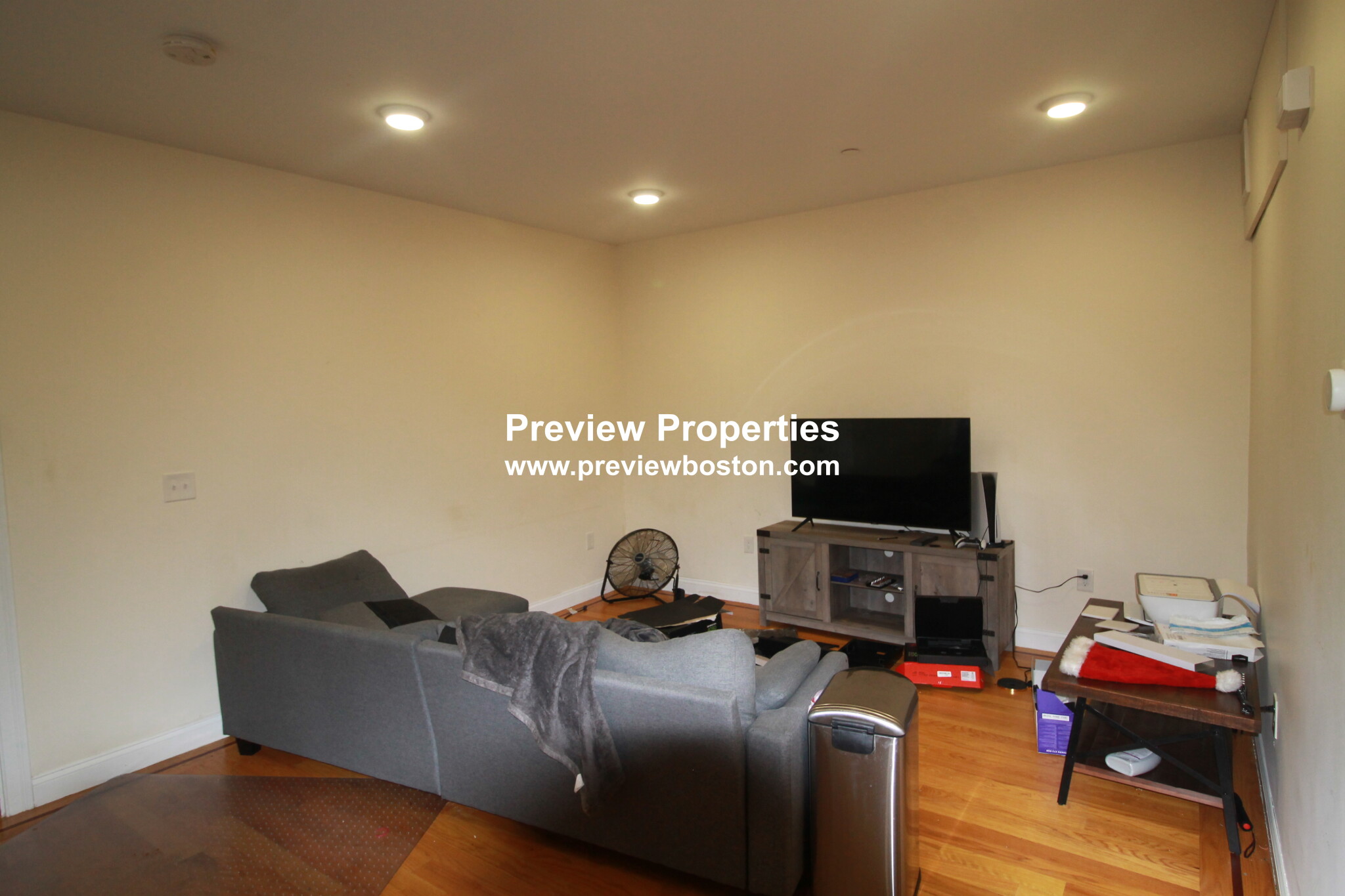 549 Washington St, Brighton