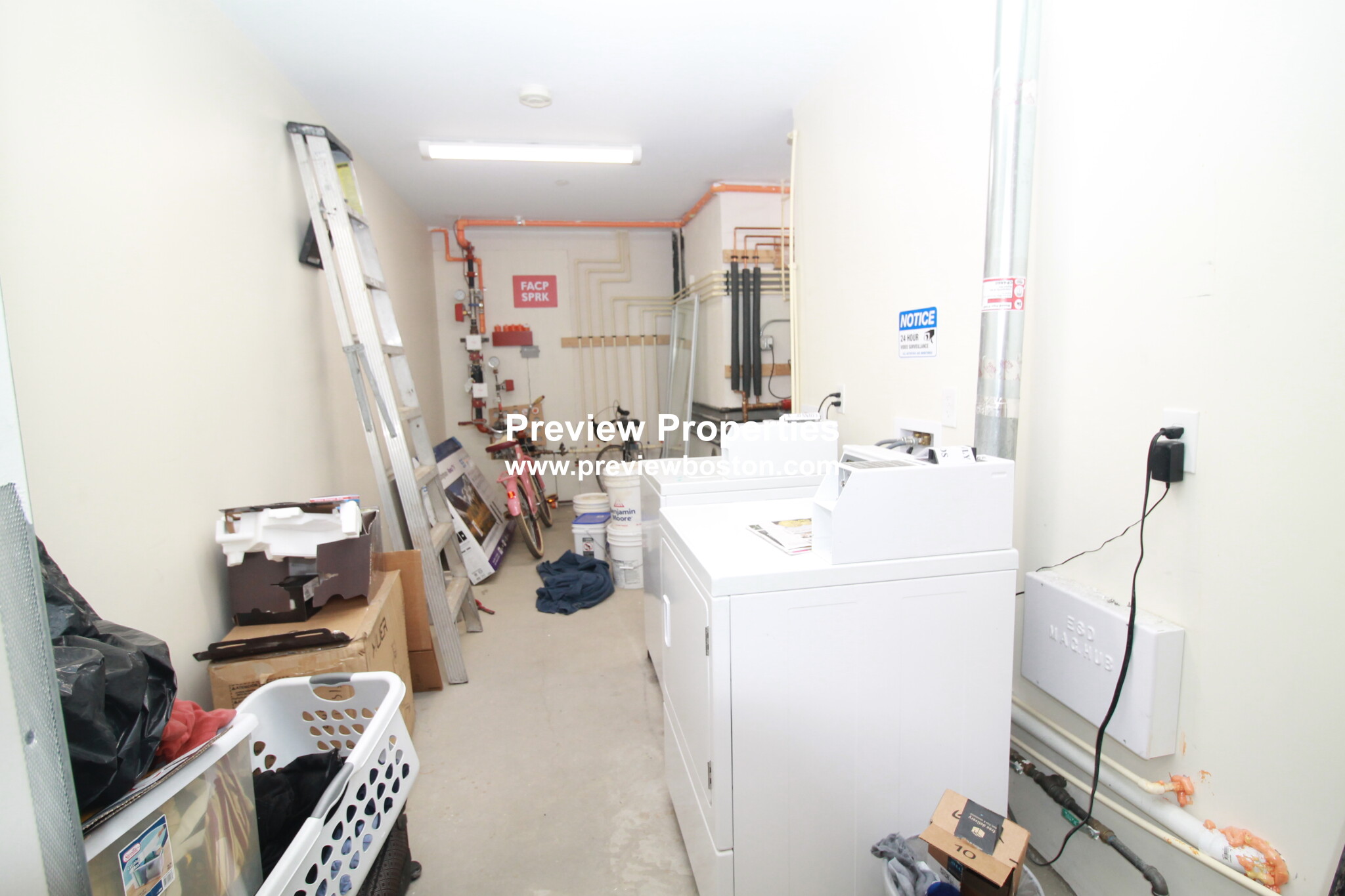 549 Washington St, Brighton