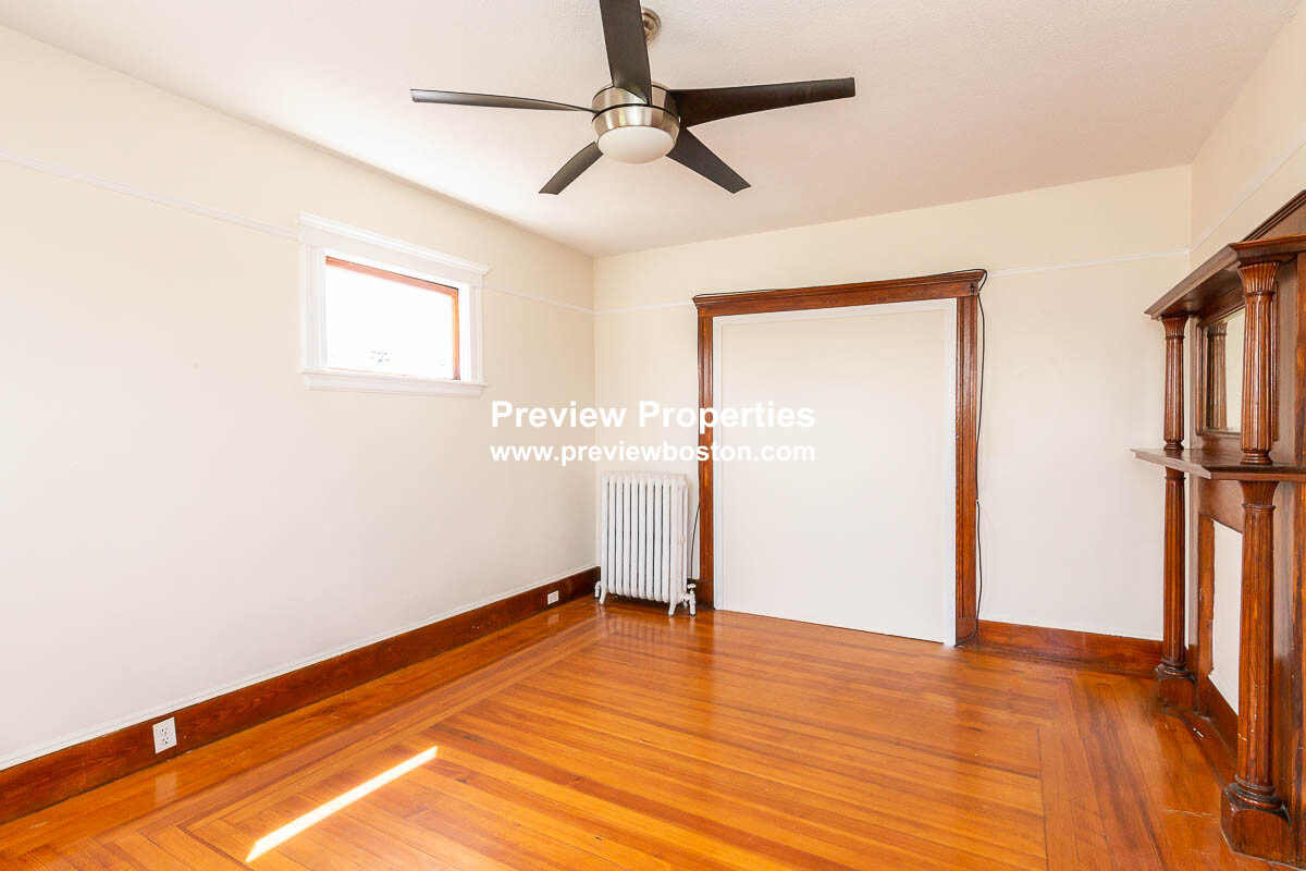 600 Broadway, Davis Square